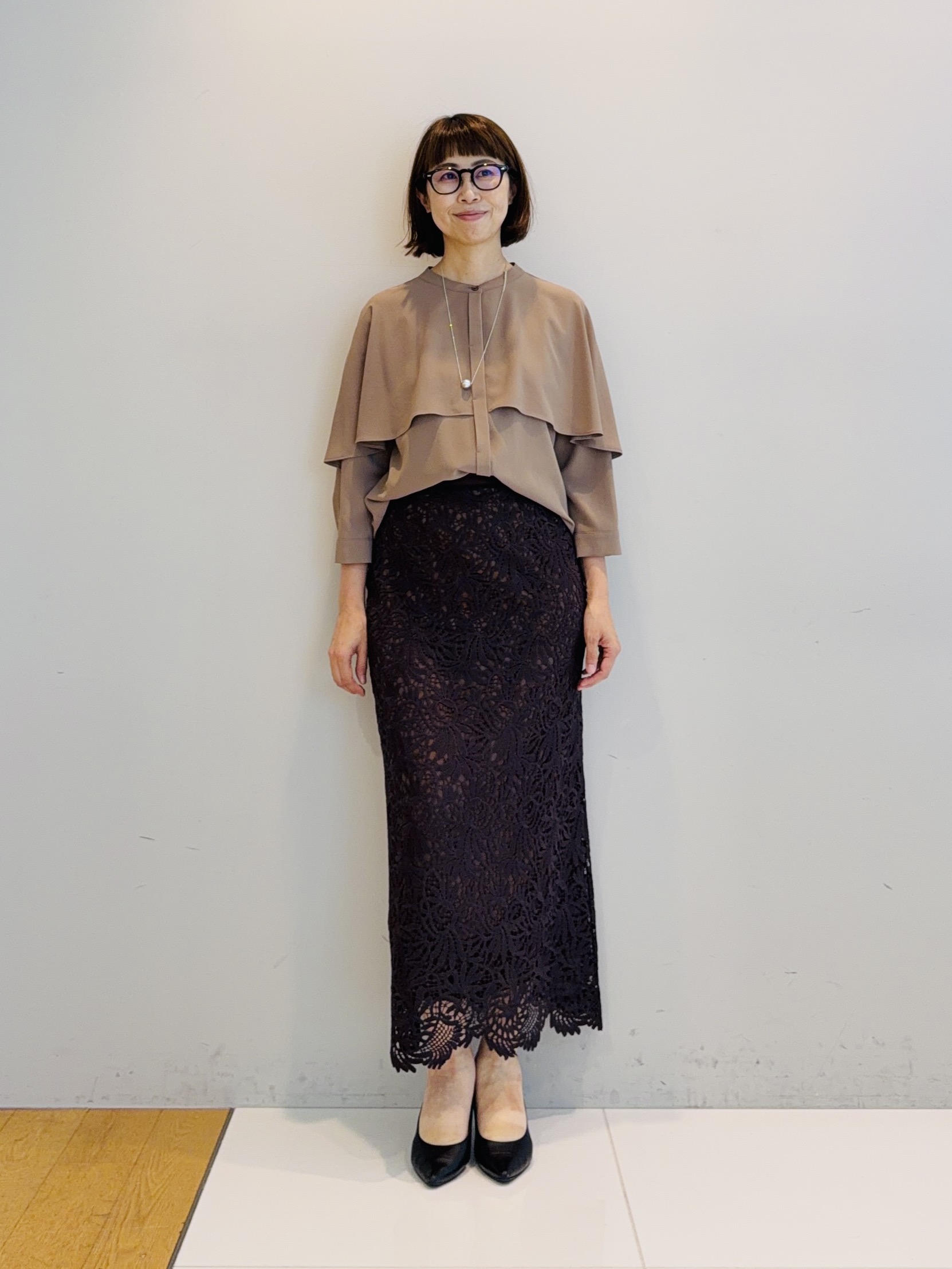 murayamaさんの「INDIVI｜【新作登場！着る日傘】 ケープ風ブラウス」を使ったコーディネート