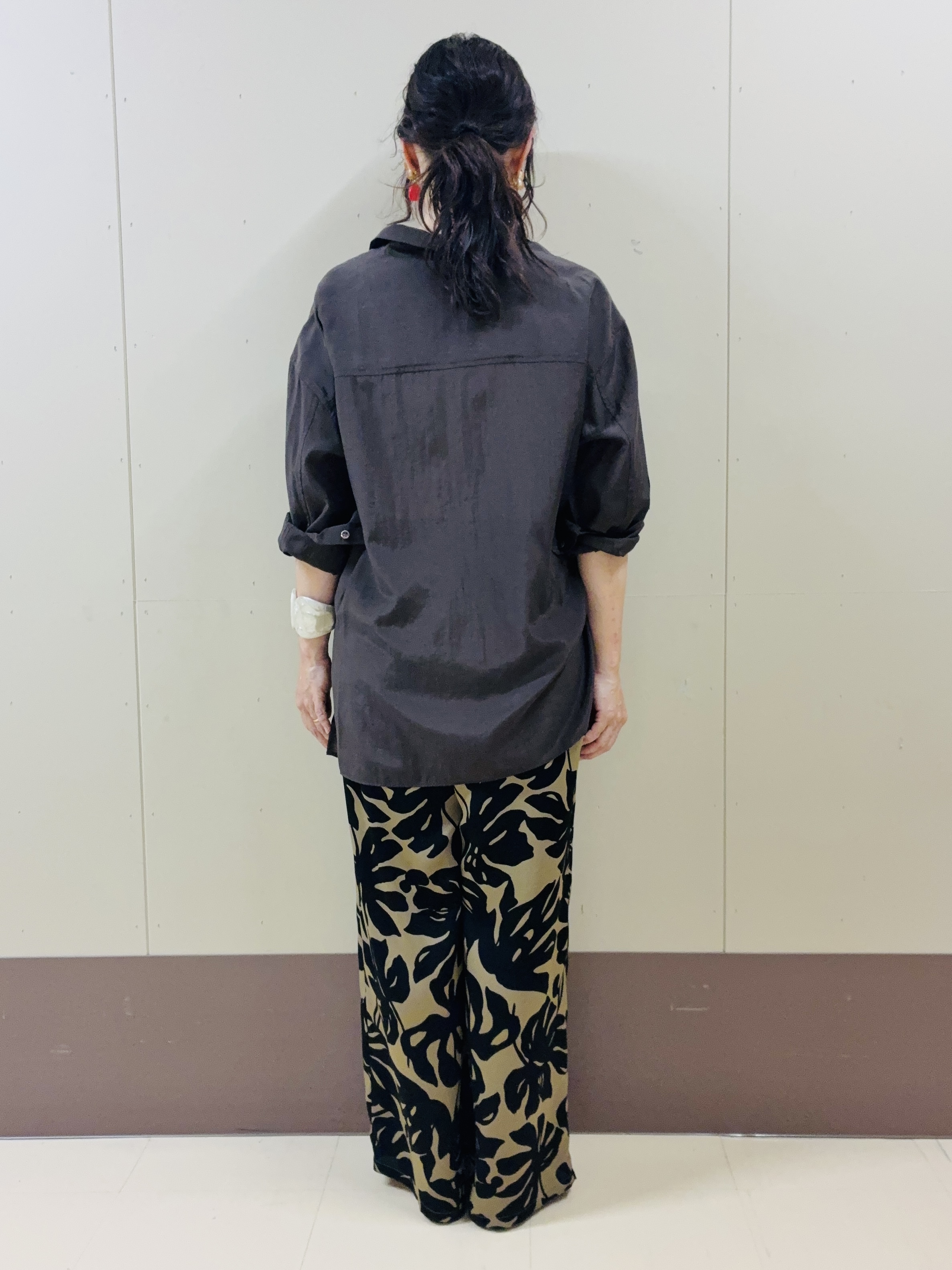Noriさんの「UNTITLED｜シルキータッチシアーシャツ」を使ったコーディネート