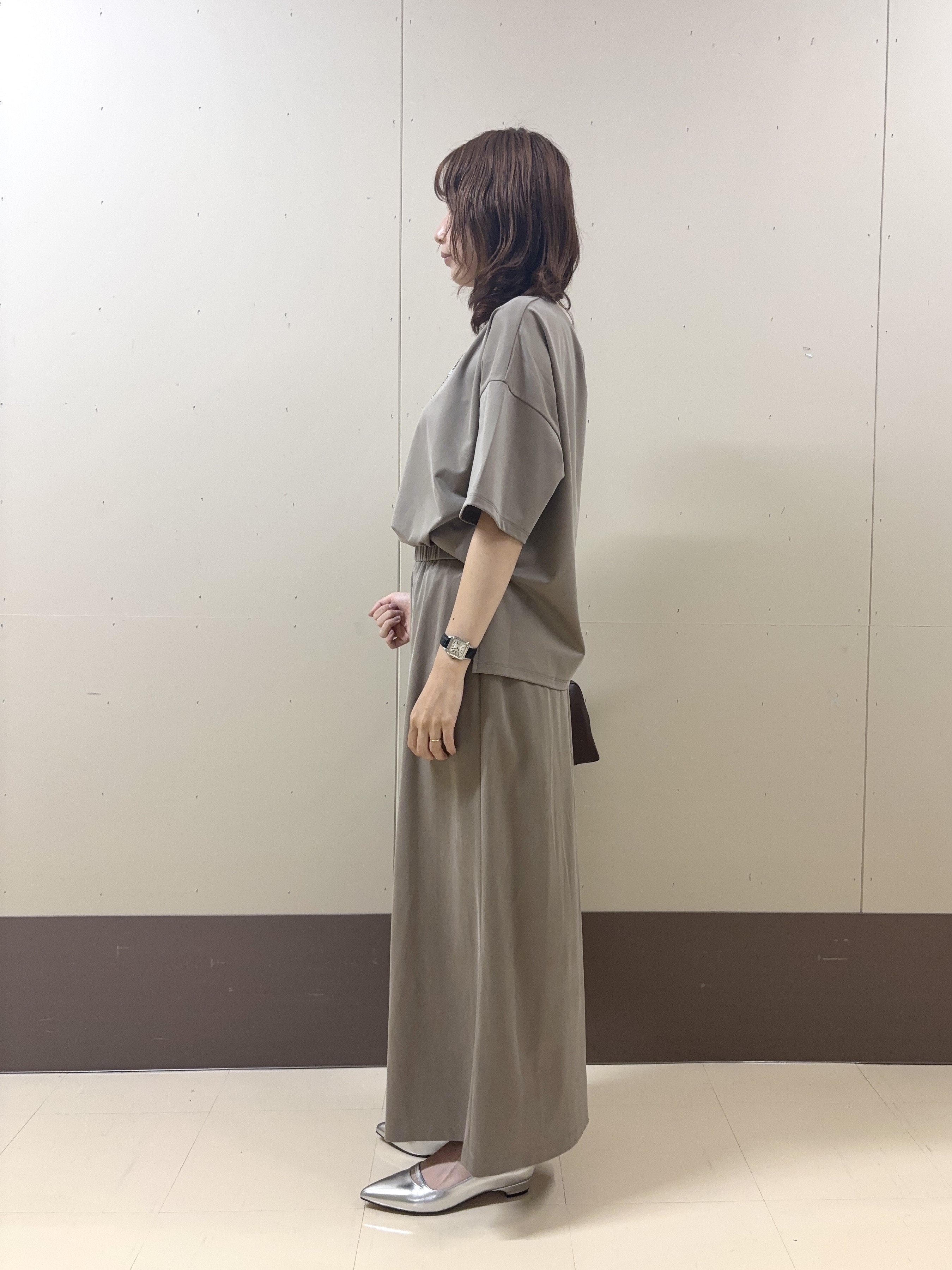 yuriさんの「UNTITLED｜【セットアップ可/接触冷感】ヴィンテージライクプルオーバー」を使ったコーディネート