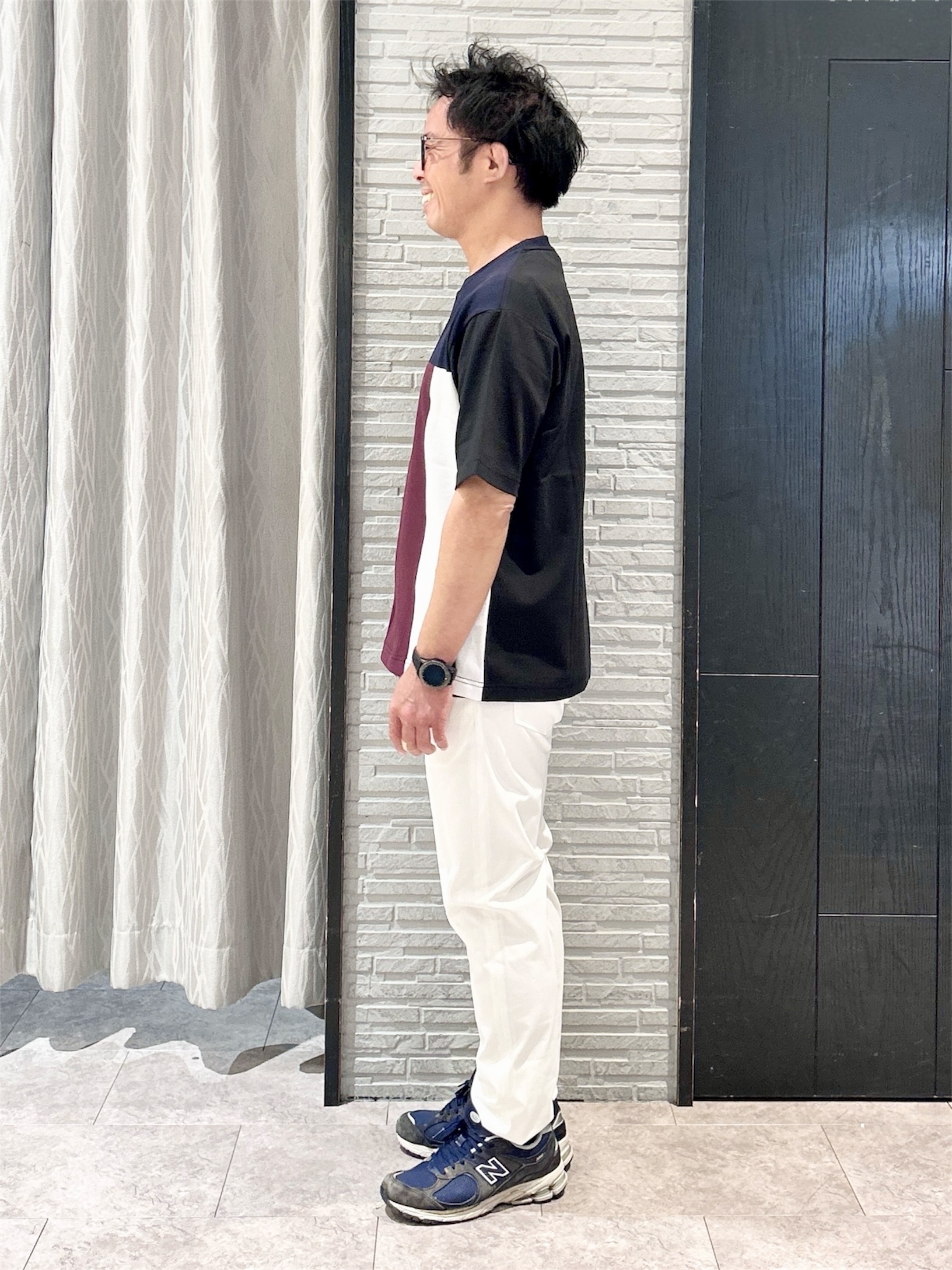 KENJI Iさんの「THE SHOP TK｜【洗濯機OK】ブロッキング半袖ニット」を使ったコーディネート