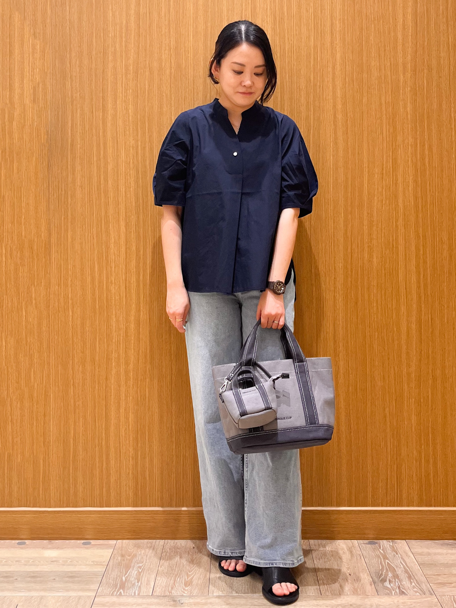 aさんの「OPAQUE.CLIP｜タックスリーブ スキッパーブラウス【洗濯機OK】」を使ったコーディネート