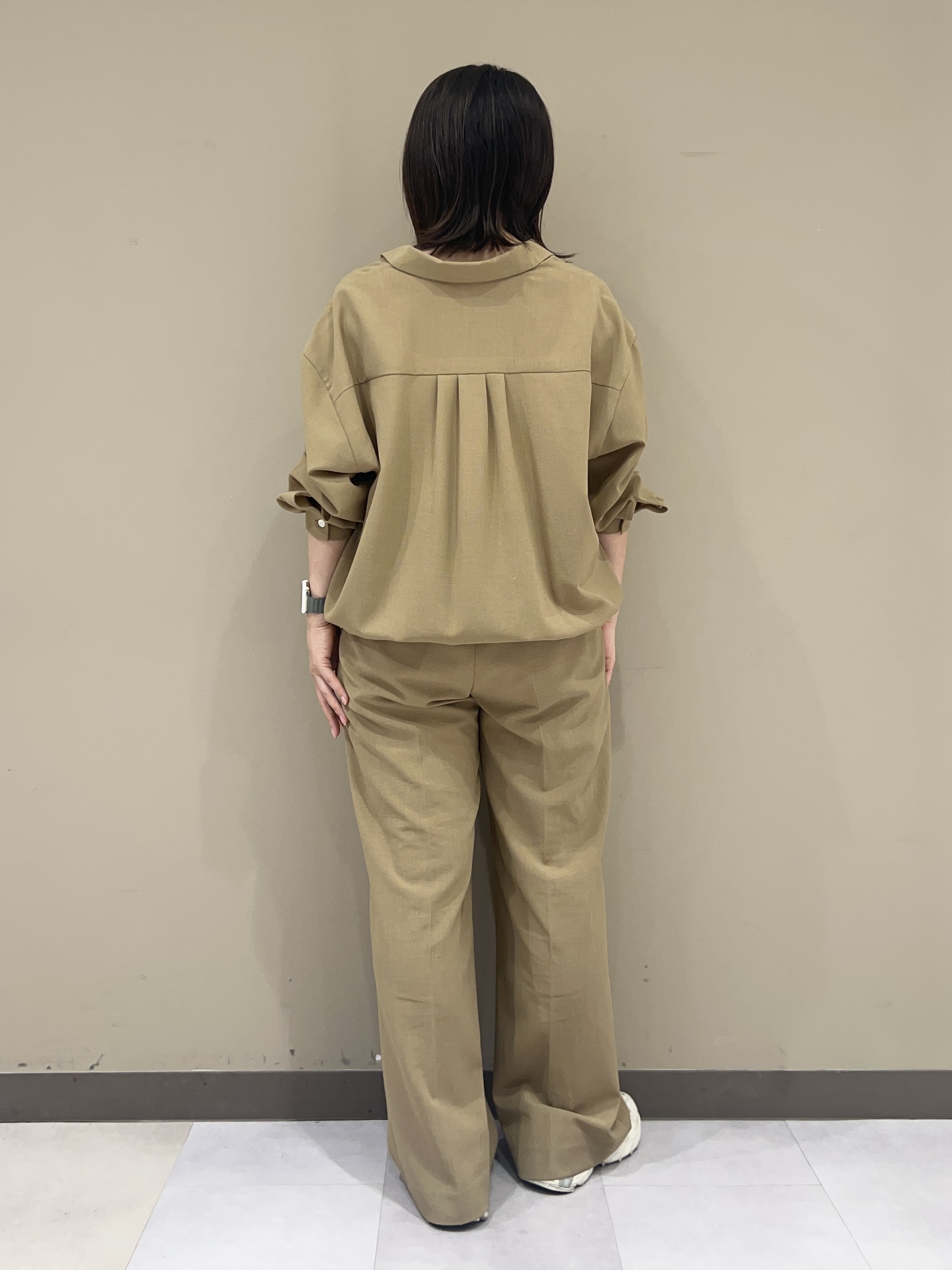 fukuさんの「UNTITLED｜【セットアップ可/UVカット/接触冷感】エアリークールドロストシャツ」を使ったコーディネート