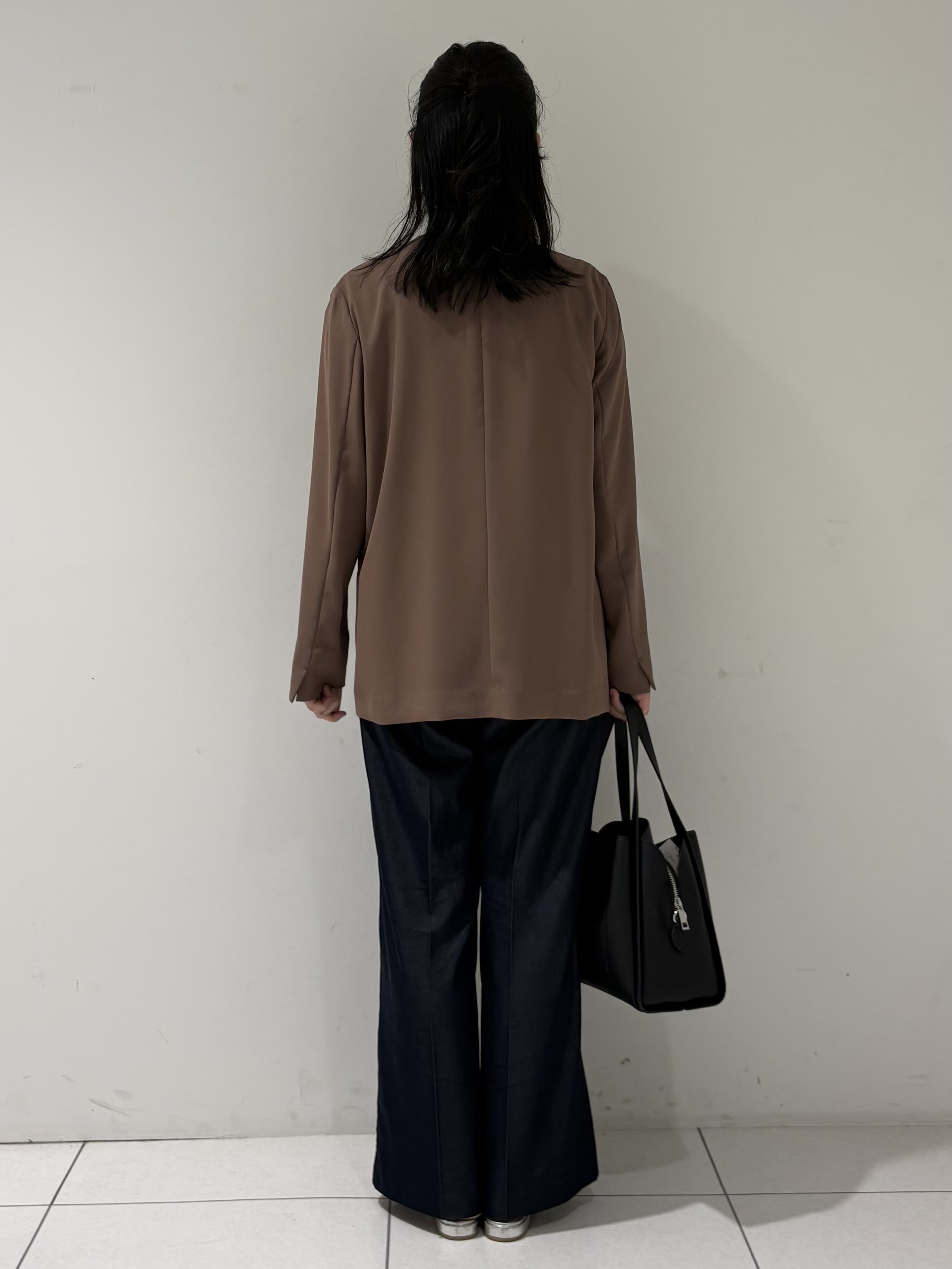 momokoさんの「INDIVI｜【接触冷感／透湿／着る日傘】ノーカラージャケット」を使ったコーディネート