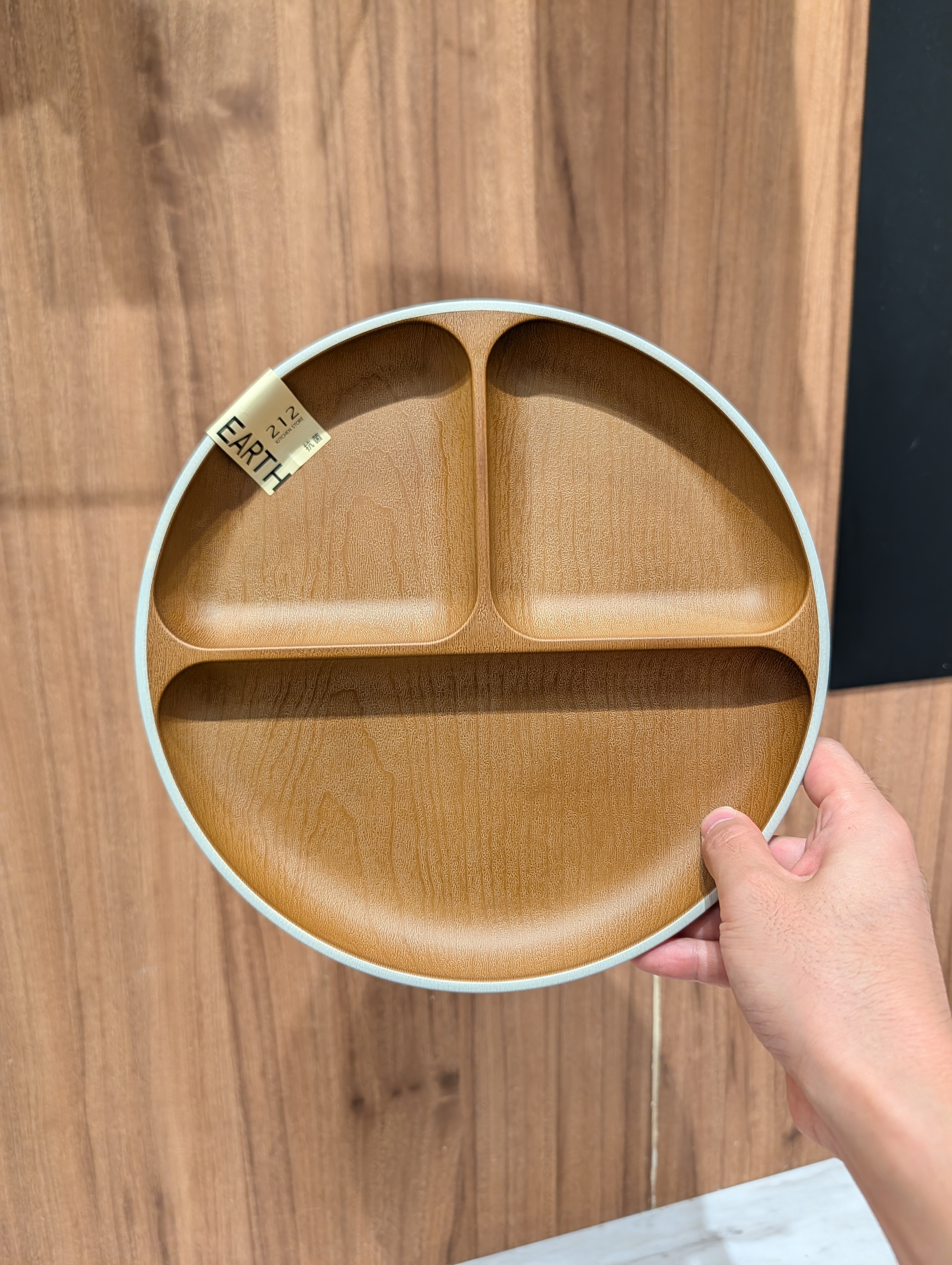 シモさんの「212 KITCHEN STORE｜earth color 抗菌カップ OB ＜212Kオリジナル＞」を使ったコーディネート