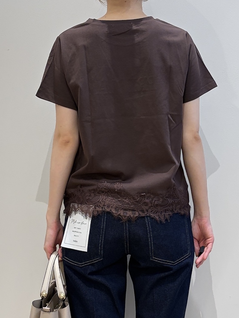 MOMOさんの「index｜【接触冷感／UVケア】裾レースロゴTシャツ《洗濯機OK／S-3L》」を使ったコーディネート