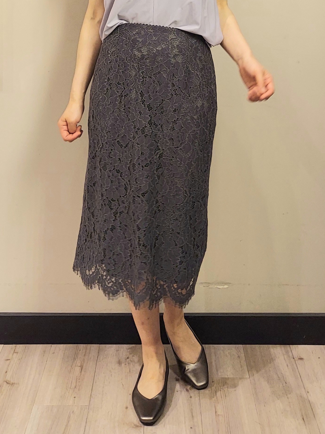 MAKIさんの「index｜【接触冷感】ひんやりキーネックフレンチトップス《洗濯機OK》」を使ったコーディネート