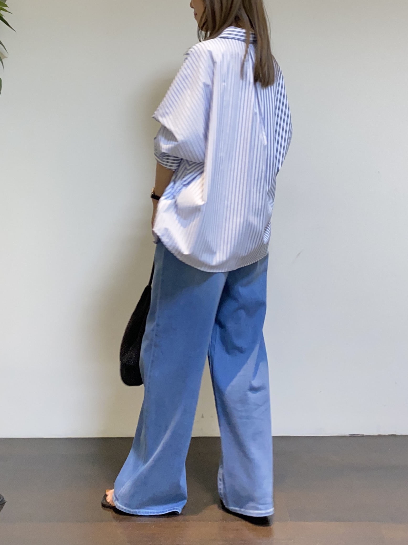 tomoさんの「UNTITLED｜【接触冷感/吸水速乾/UVカット】ドルマンスリーブシャツ」を使ったコーディネート