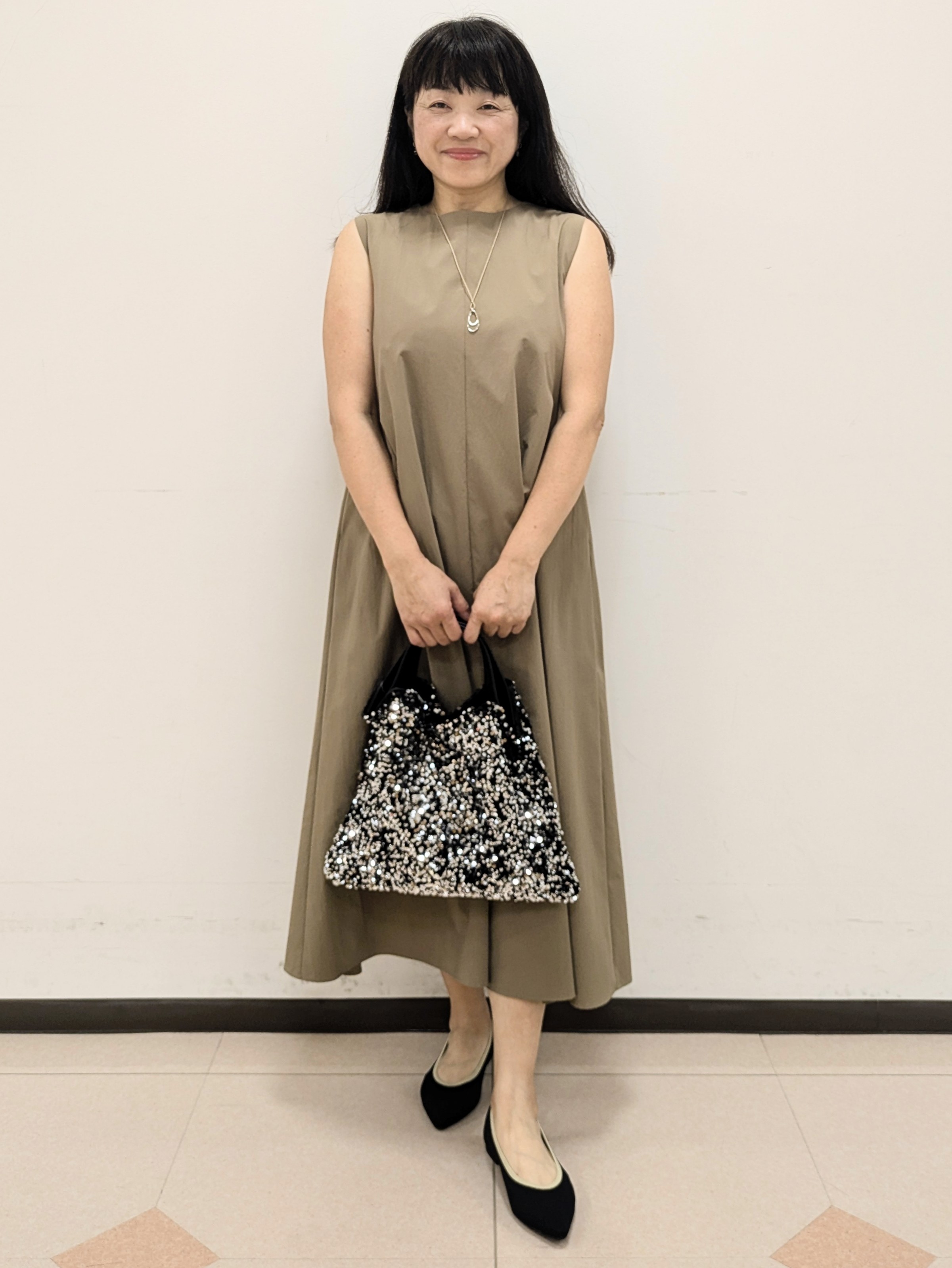 ともさんの「UNTITLED｜【接触冷感/UVカット/吸水速乾】Aラインロングワンピース」を使ったコーディネート