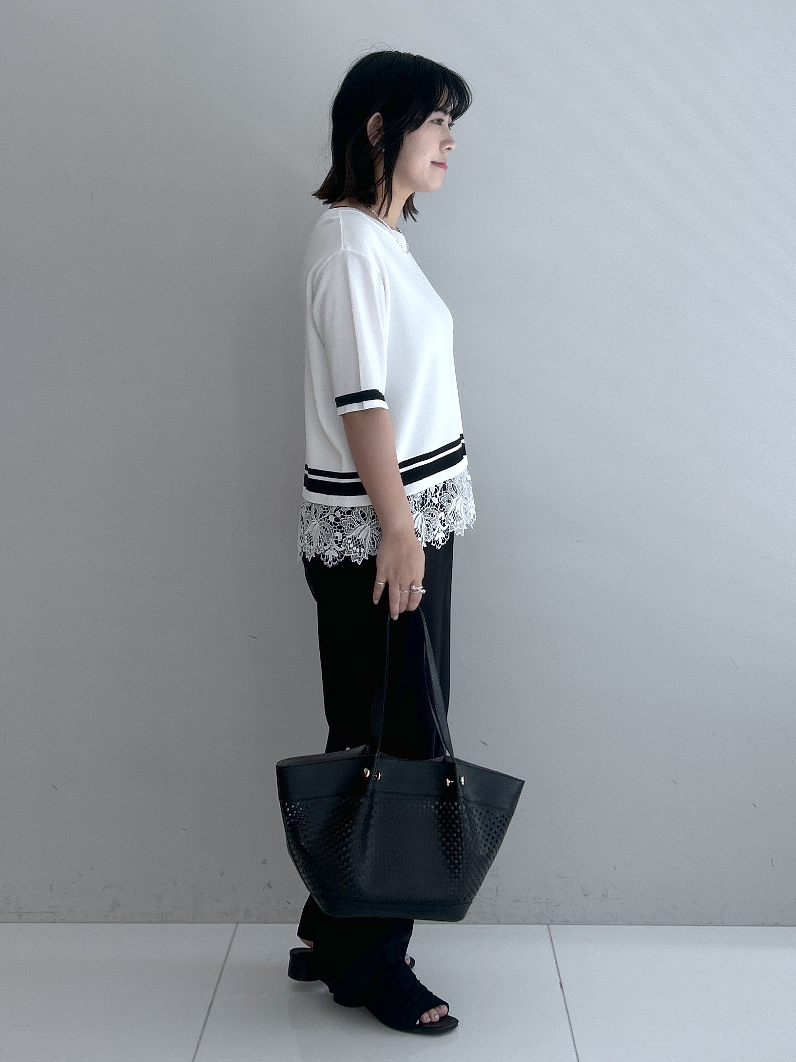 Hirokaさんの「grove｜【シリーズ累計36万枚／UVカット・ひんやり・洗濯機OK】やわらかドライタッチレースドッキングニット」を使ったコーディネート