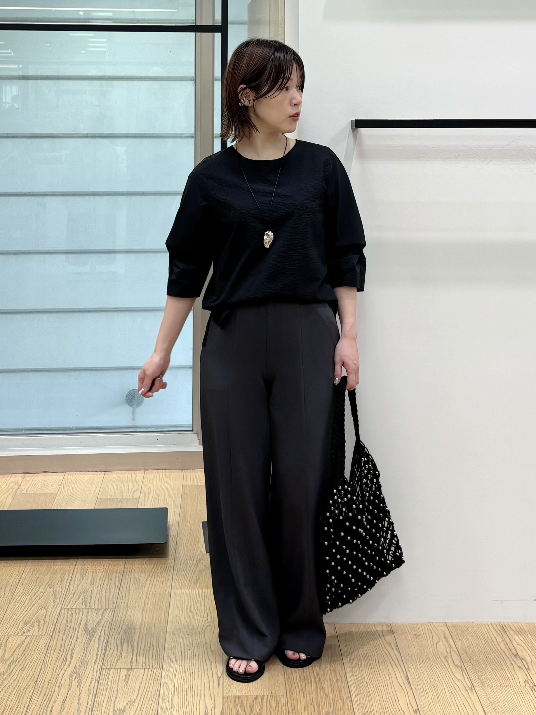 asamiさんの「INDIVI｜【撥水／UVケア】ねじり袖サッカートップス」を使ったコーディネート