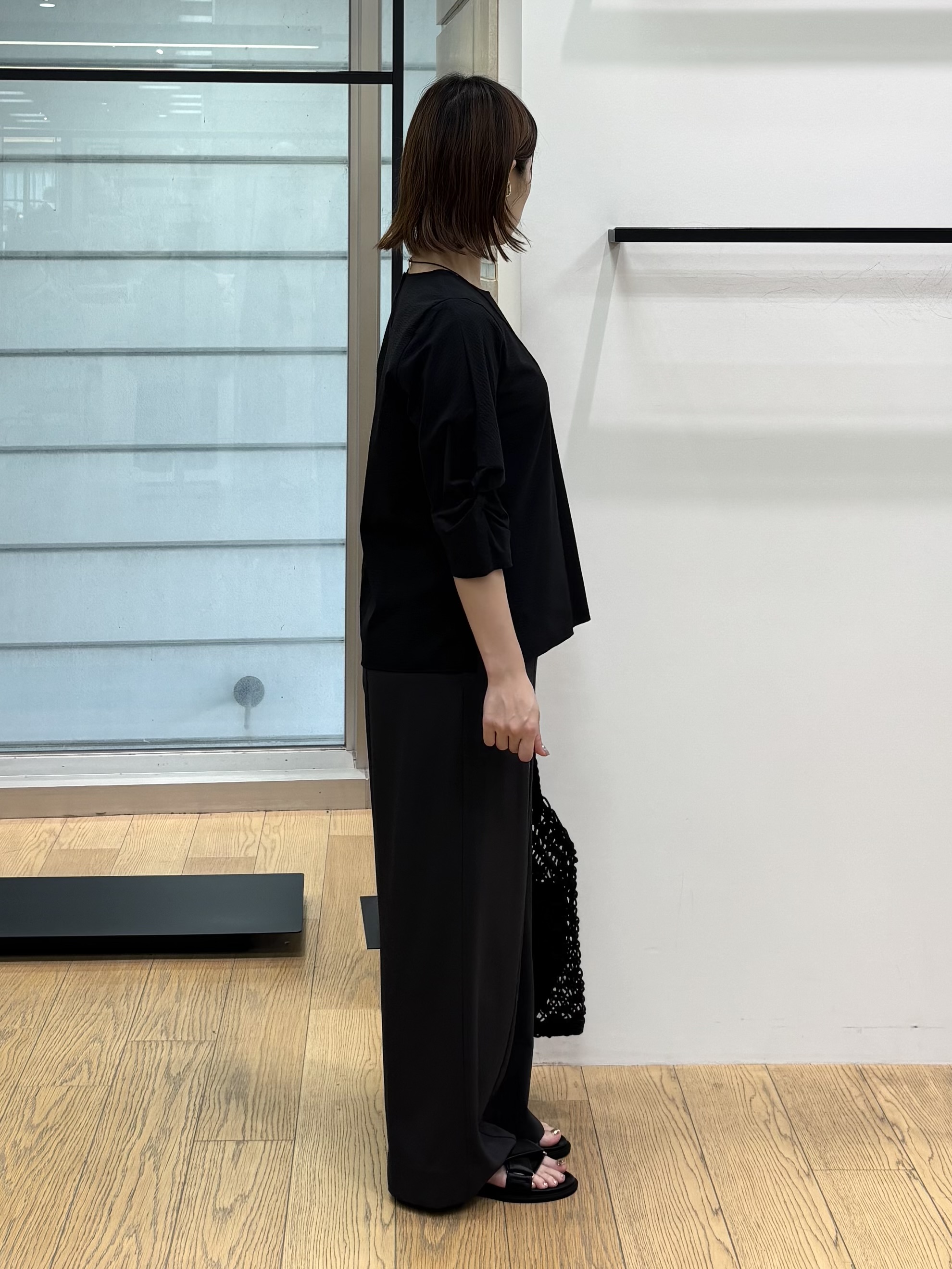 asamiさんの「INDIVI｜【撥水／UVケア】ねじり袖サッカートップス」を使ったコーディネート