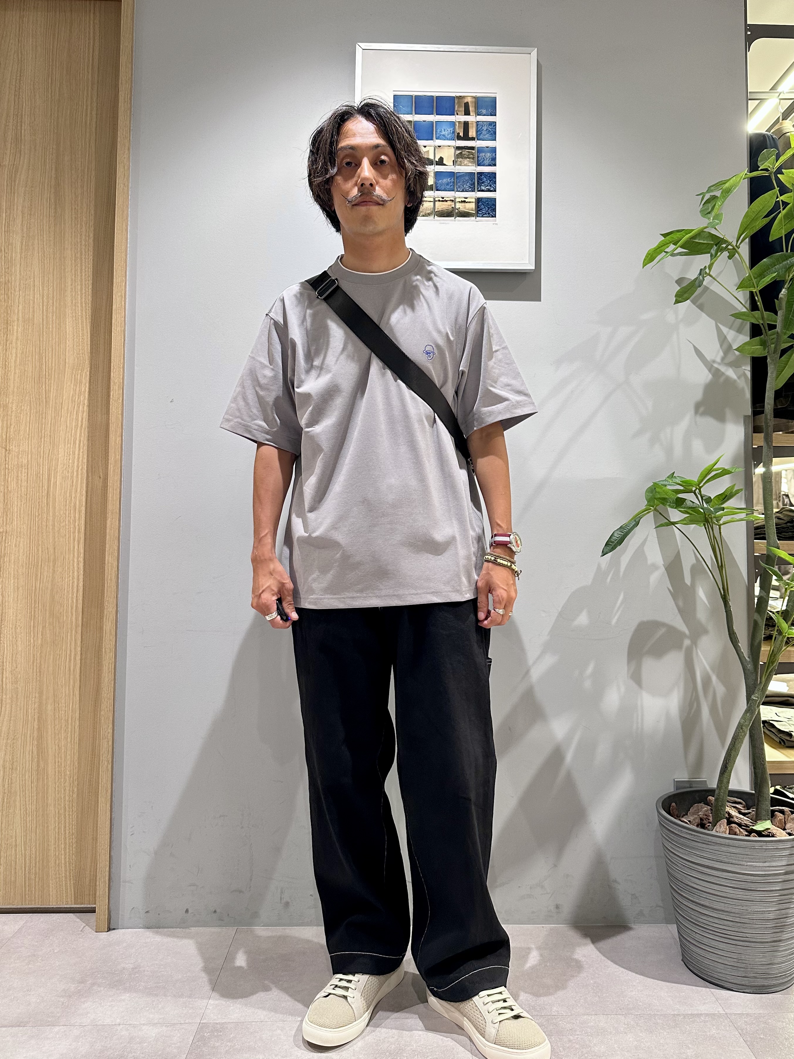 obaさんの「TAKEO KIKUCHI｜【汗染み軽減/接触冷感】フェイクレイヤード ワンポイント刺繍Ｔシャツ」を使ったコーディネート