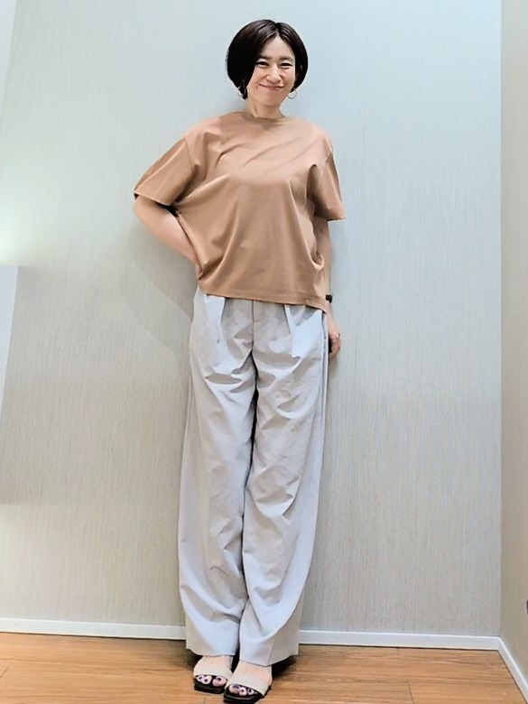 ミズタさんの「UNTITLED｜【アンサンブル可/日除け・冷房対策】シアーレーヨンZIPカーディガン」を使ったコーディネート