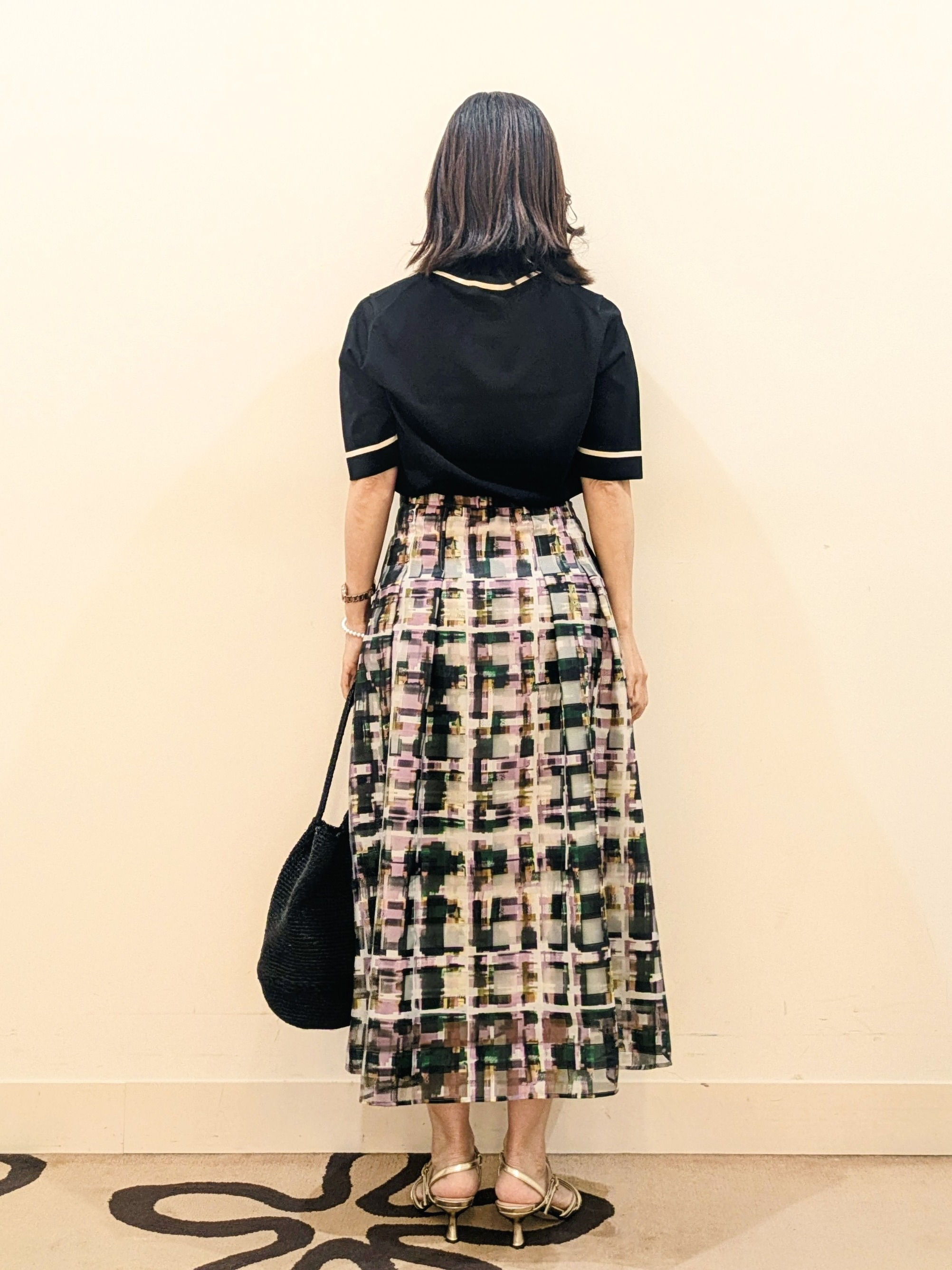 laverさんの「UNTITLED｜【アンサンブル可/上品な清涼感】コンパクト5分袖ニット」を使ったコーディネート