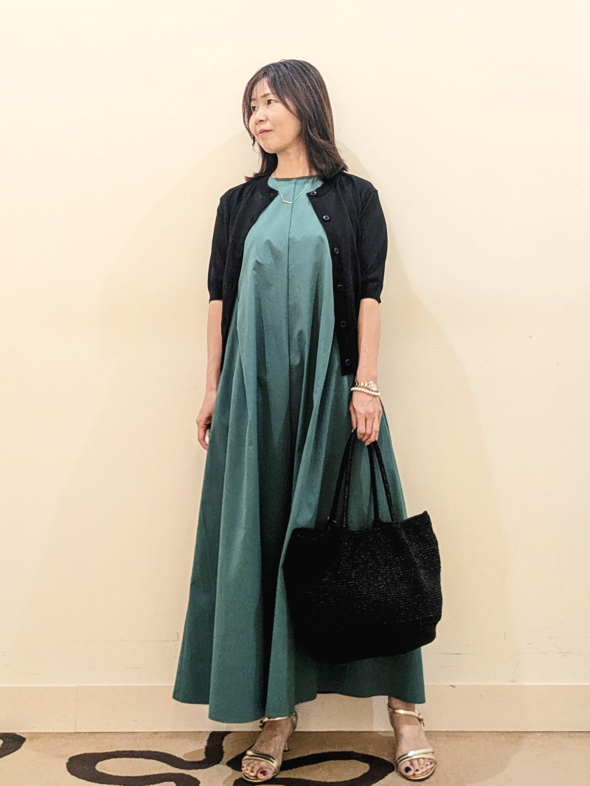 laverさんの「UNTITLED｜【接触冷感/UVカット/吸水速乾】Aラインロングワンピース」を使ったコーディネート
