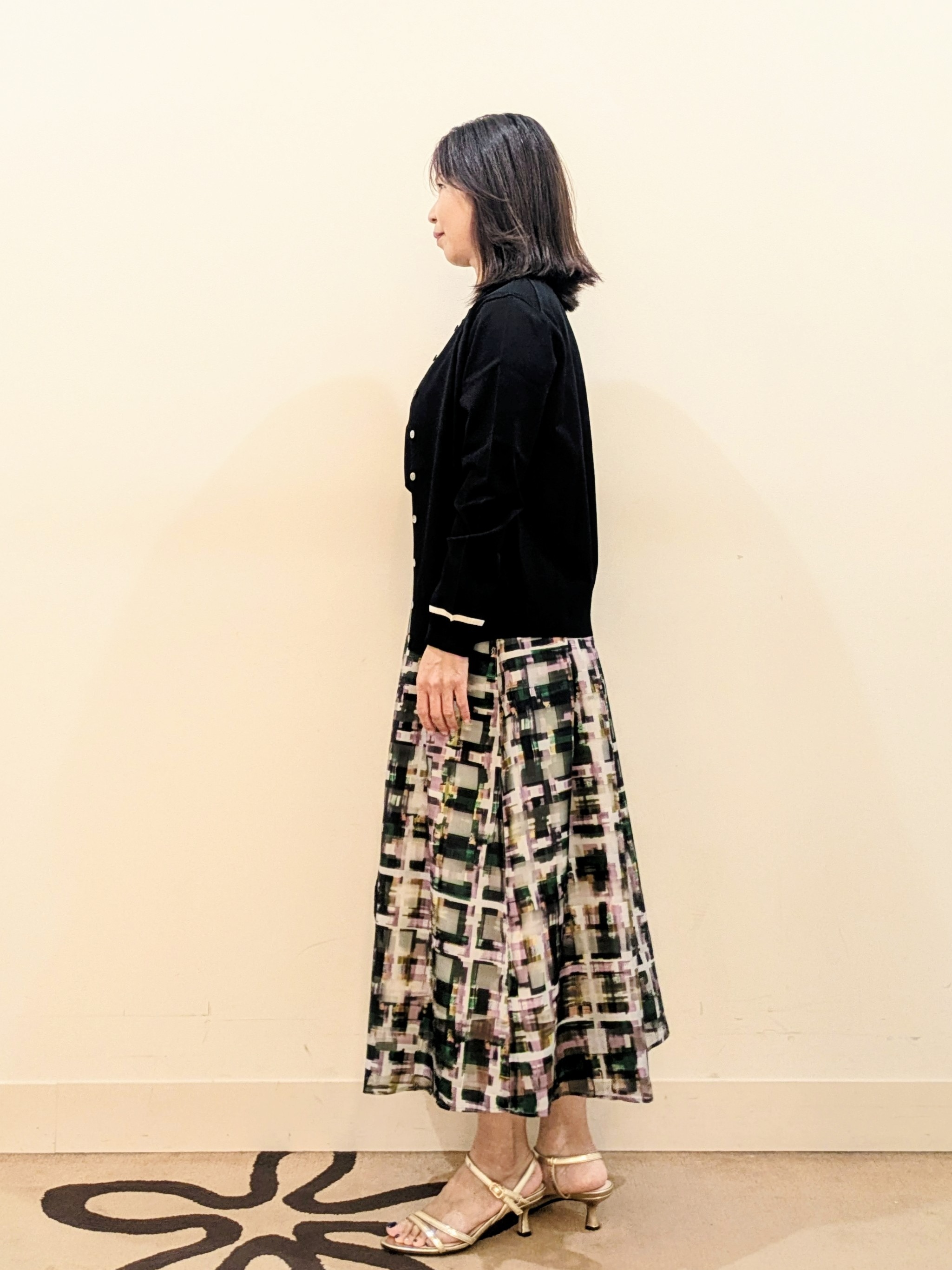 laverさんの「UNTITLED｜【アンサンブル可能】コンパクトニットカーディガン」を使ったコーディネート