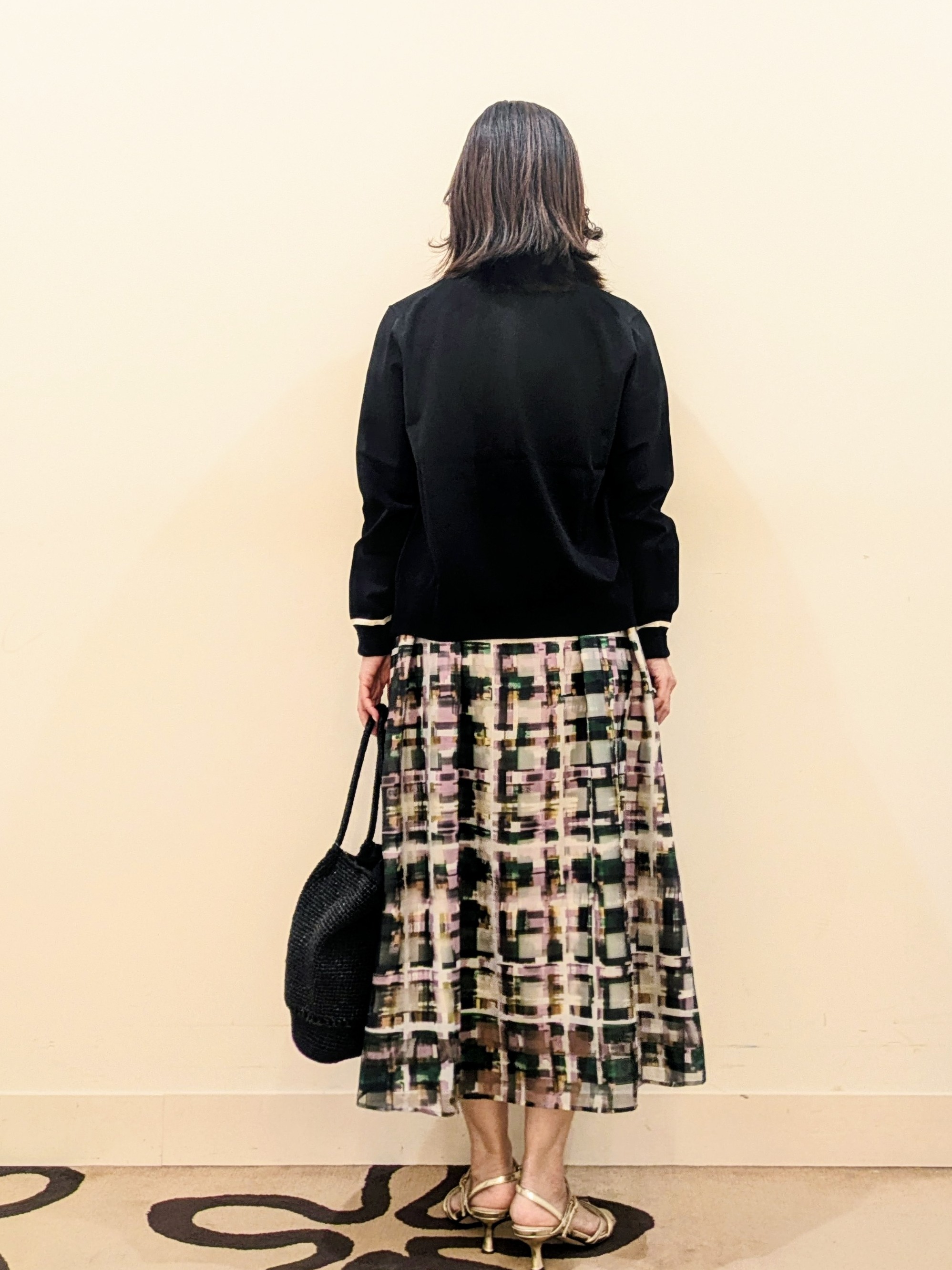 laverさんの「UNTITLED｜【アンサンブル可能】コンパクトニットカーディガン」を使ったコーディネート