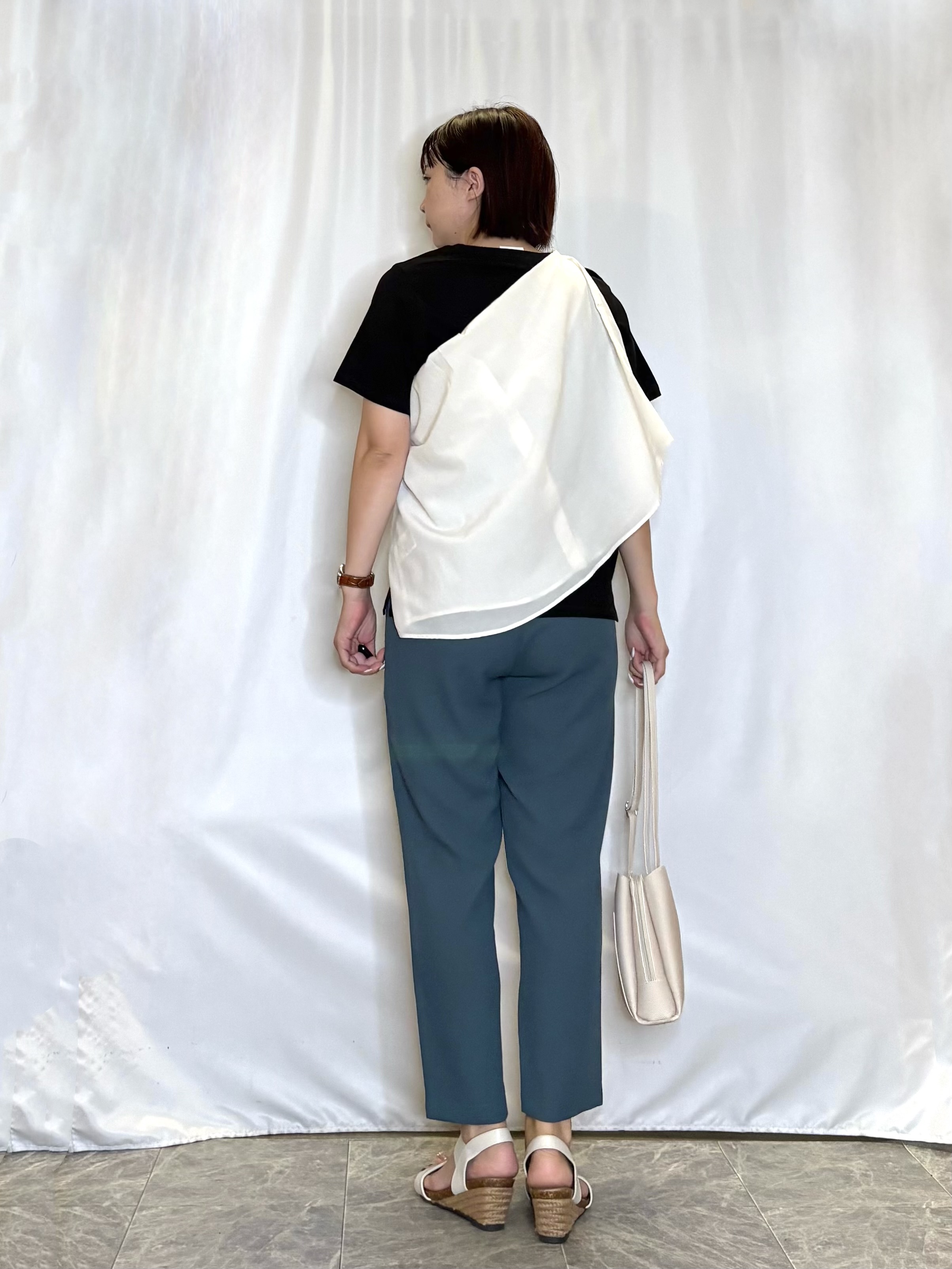 ネリさんの「SHOO･LA･RUE｜【通気性〇/S-LL/洗濯機可】大人のきちんとベーシックシャツ」を使ったコーディネート