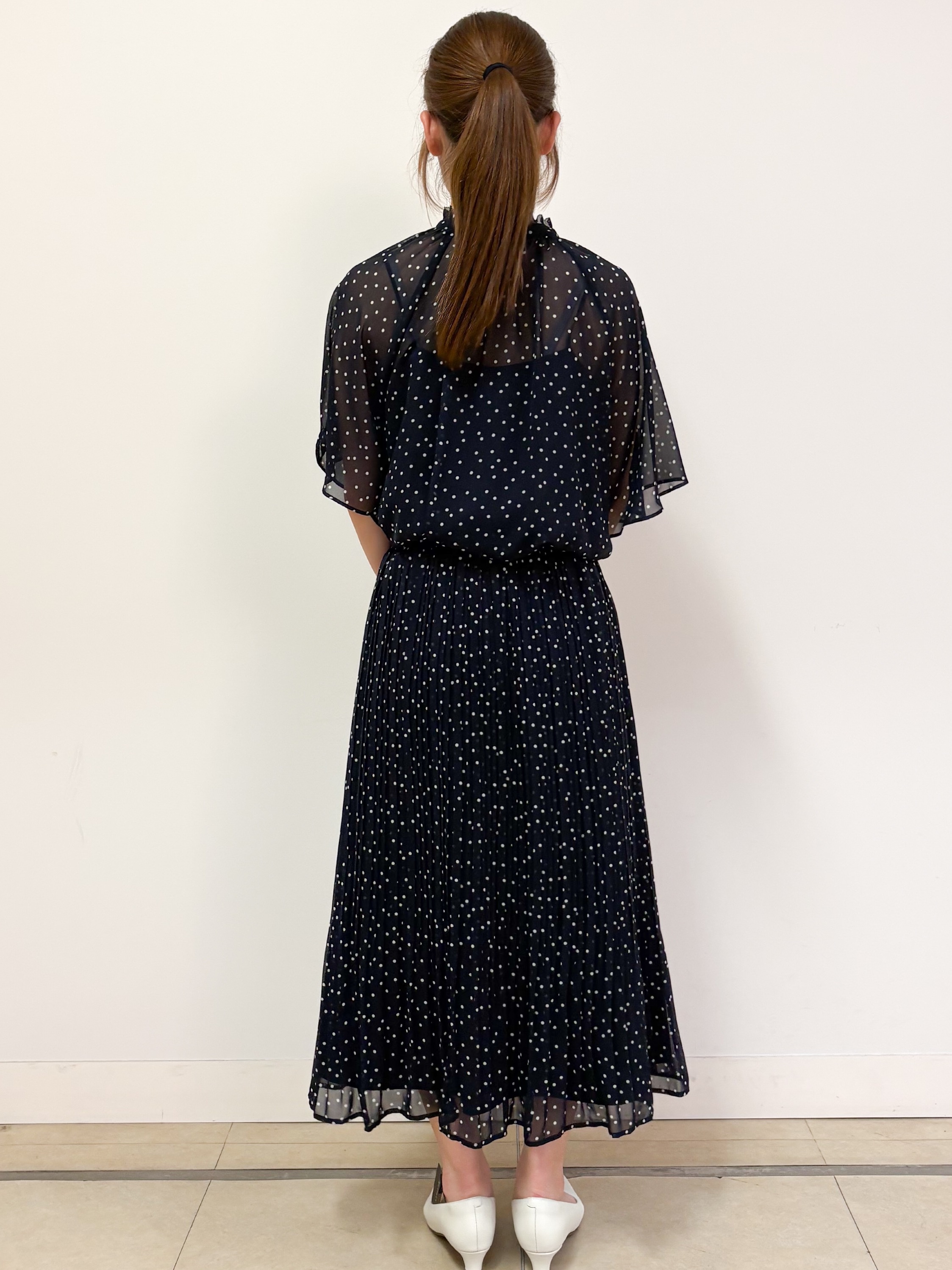 ハルさんの「Reflect｜【セットアップ／手洗い可】ドット柄シアーブラウス」を使ったコーディネート