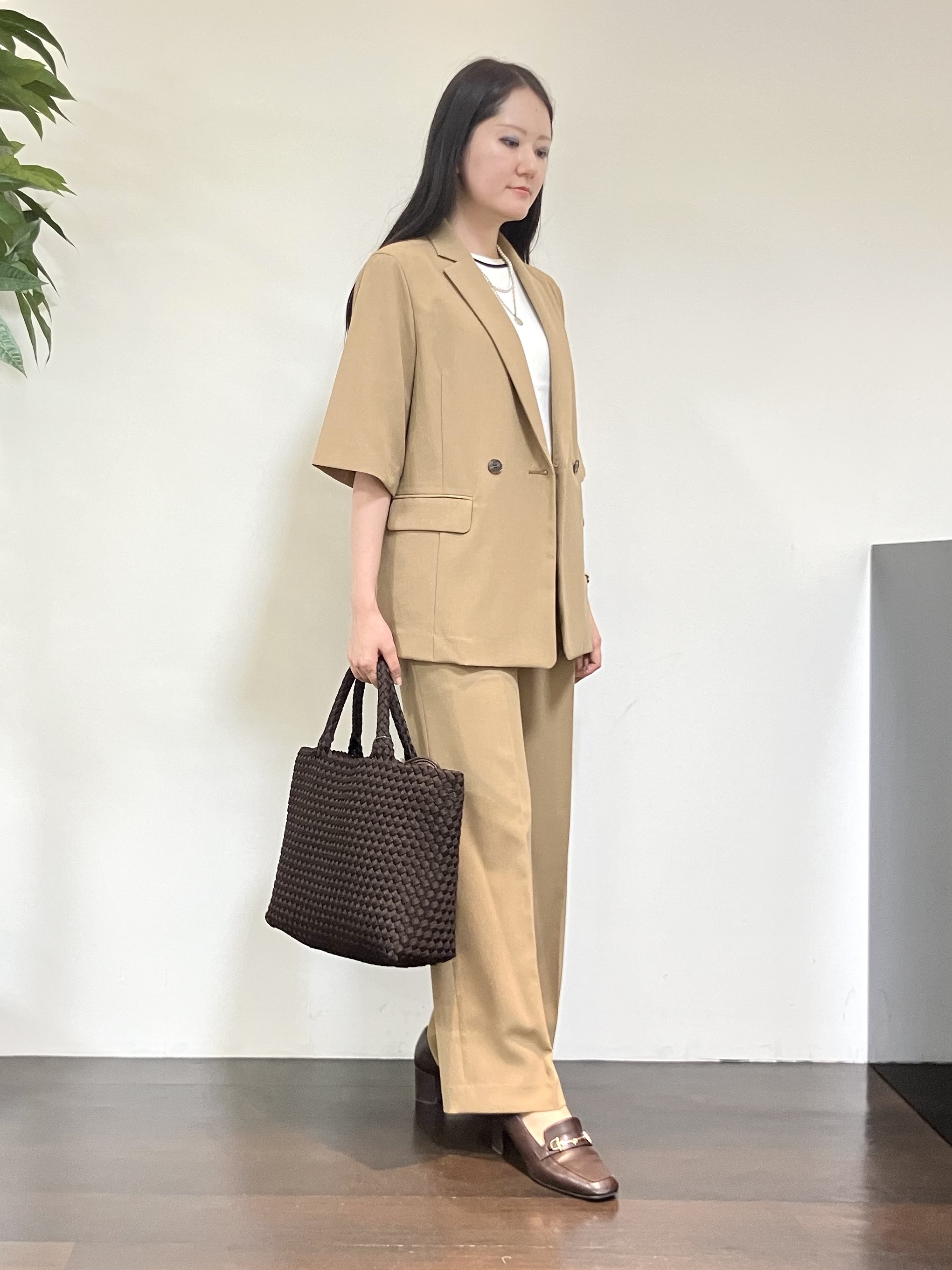 カレンさんの「UNTITLED｜【セットアップ可/UVカット/通気性】エアリークール半袖ジャケット」を使ったコーディネート