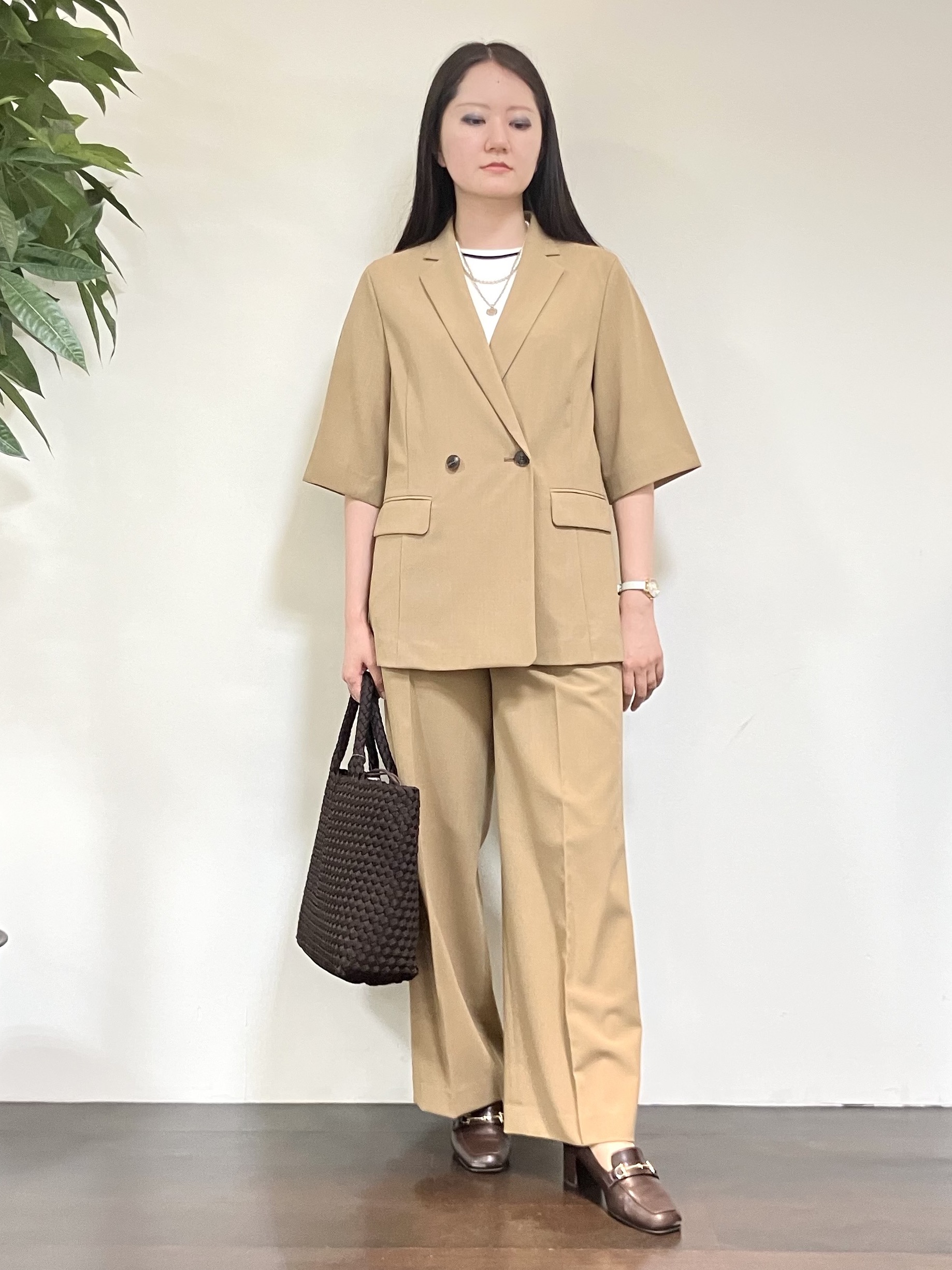 カレンさんの「UNTITLED｜【セットアップ可/UVカット/通気性】エアリークール半袖ジャケット」を使ったコーディネート