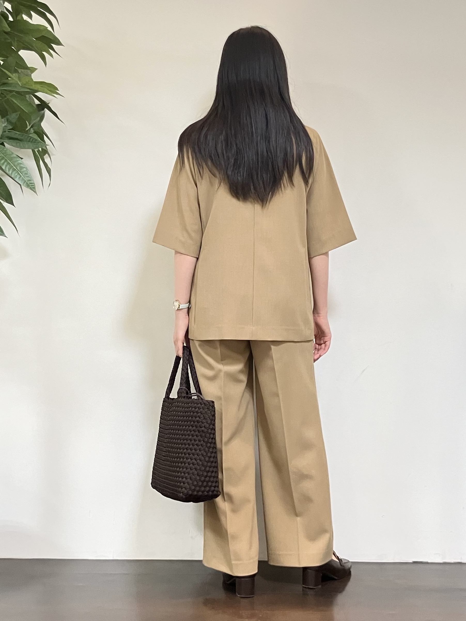カレンさんの「UNTITLED｜【セットアップ可/UVカット/通気性】エアリークール半袖ジャケット」を使ったコーディネート