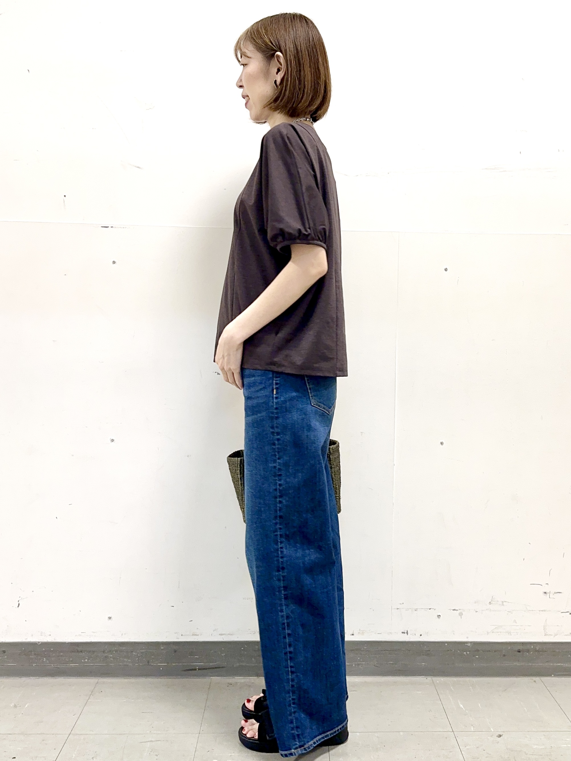 イト子さんの「Reflect｜【UVカット／接触冷感／吸水速乾】ギャザースリーブカットソー」を使ったコーディネート