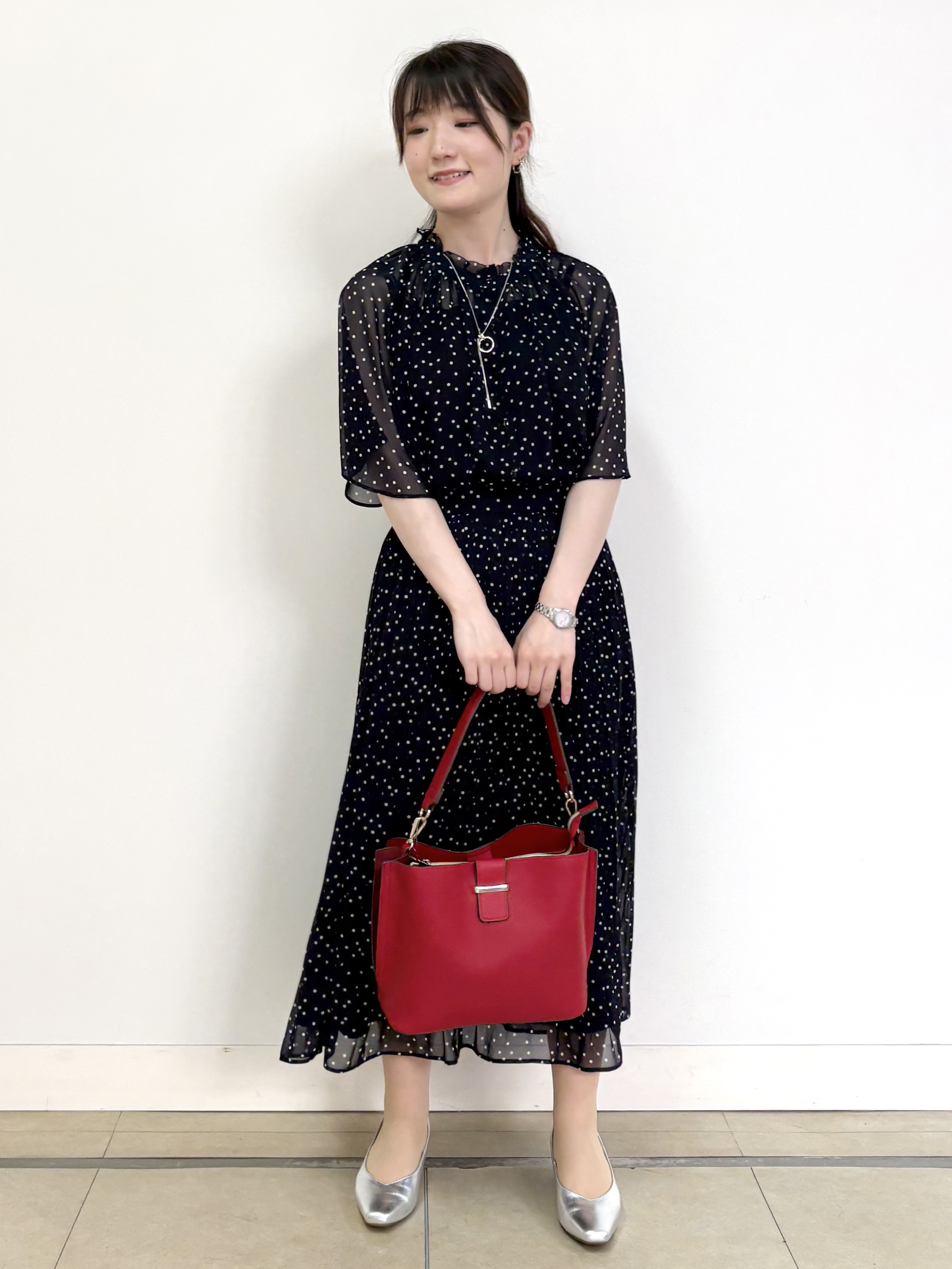 mikiさんの「Reflect｜【セットアップ／手洗い可】ドット柄シアーブラウス」を使ったコーディネート