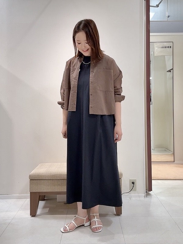 YUIさんの「UNTITLED｜【接触冷感/UVカット/吸水速乾】Aラインロングワンピース」を使ったコーディネート