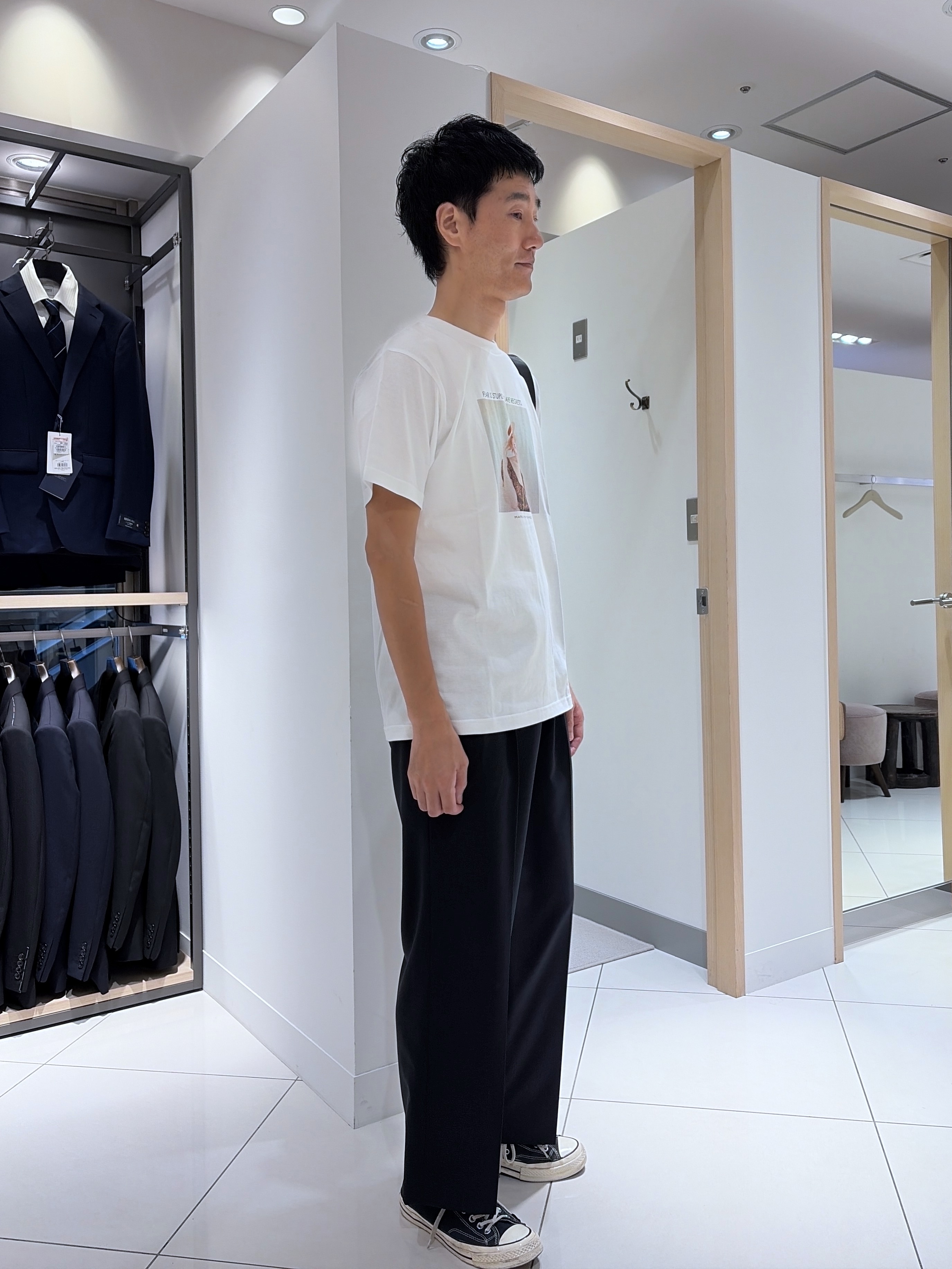 mutoさんの「TAKEO KIKUCHI｜【別注】マリリン・モンロー/フォトTシャツ」を使ったコーディネート