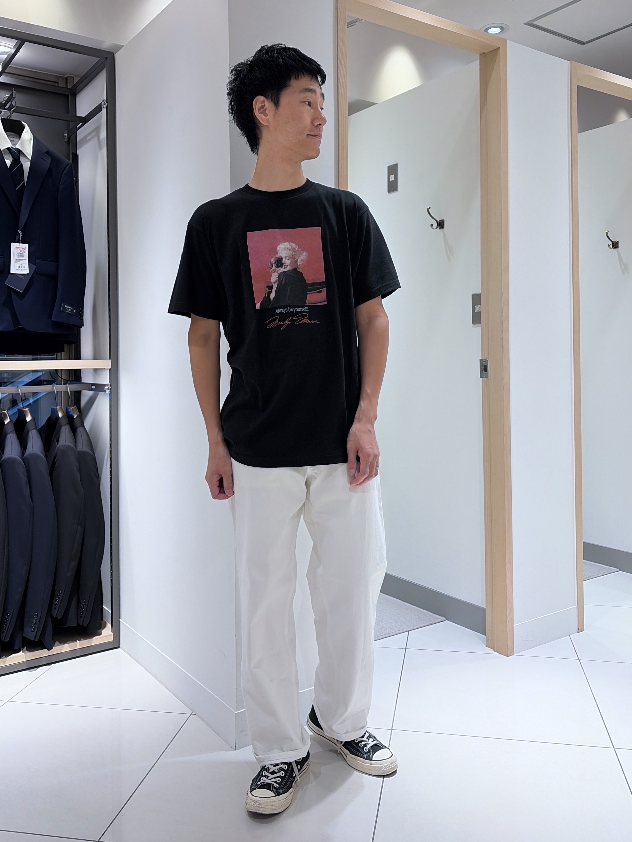 mutoさんの「TAKEO KIKUCHI｜【別注】マリリン・モンロー/フォトTシャツ」を使ったコーディネート