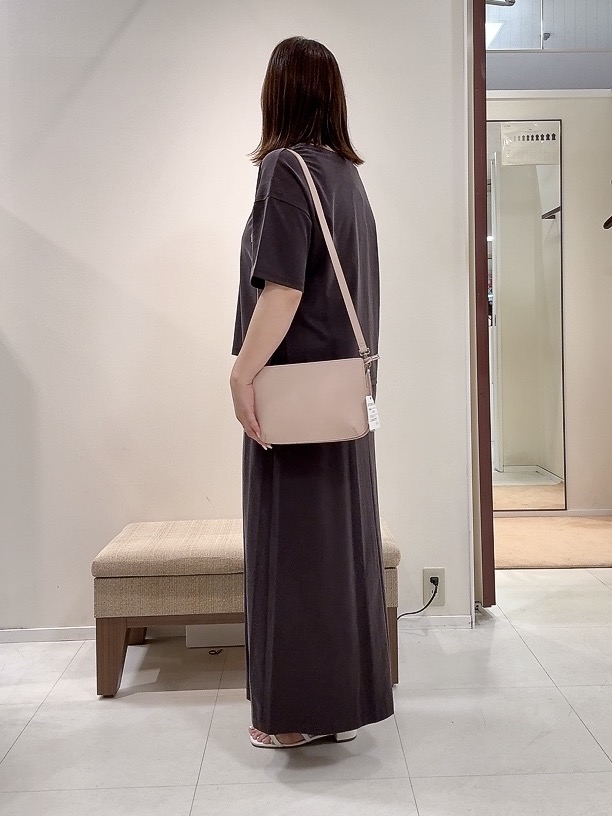 YUIさんの「UNTITLED｜【セットアップ可/接触冷感】ヴィンテージライクプルオーバー」を使ったコーディネート