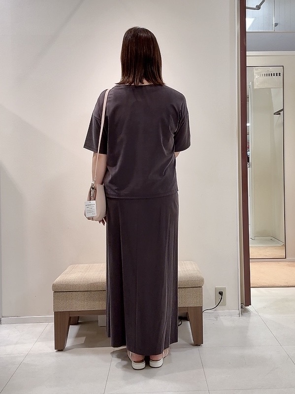 YUIさんの「UNTITLED｜【セットアップ可/接触冷感】ヴィンテージライクプルオーバー」を使ったコーディネート
