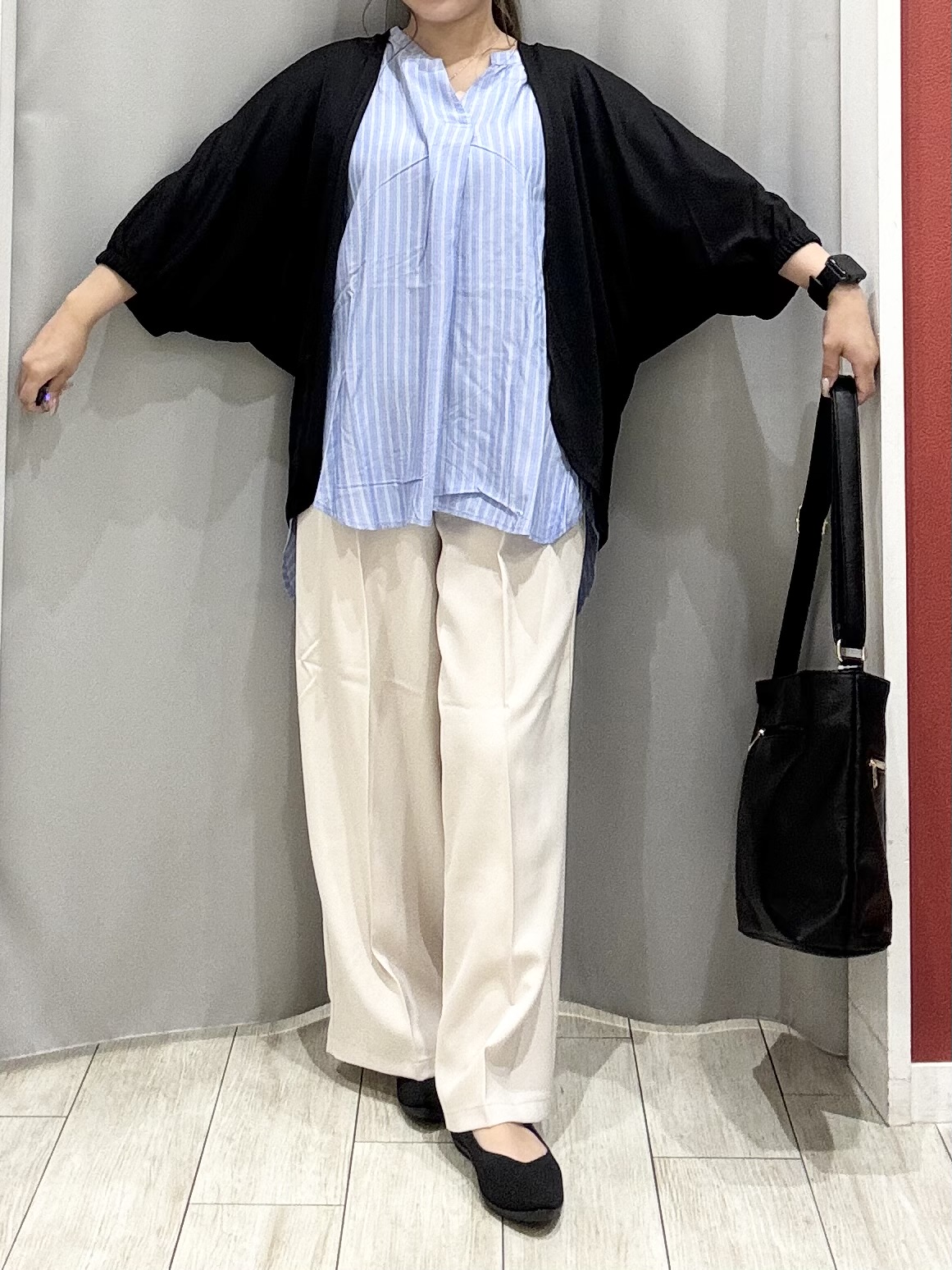 shioさんの「SHOO･LA･RUE｜【ひんやり/体型カバー】冷房、UV対策にも さらさらタッチの 5分袖ボレロカーディガン」を使ったコーディネート