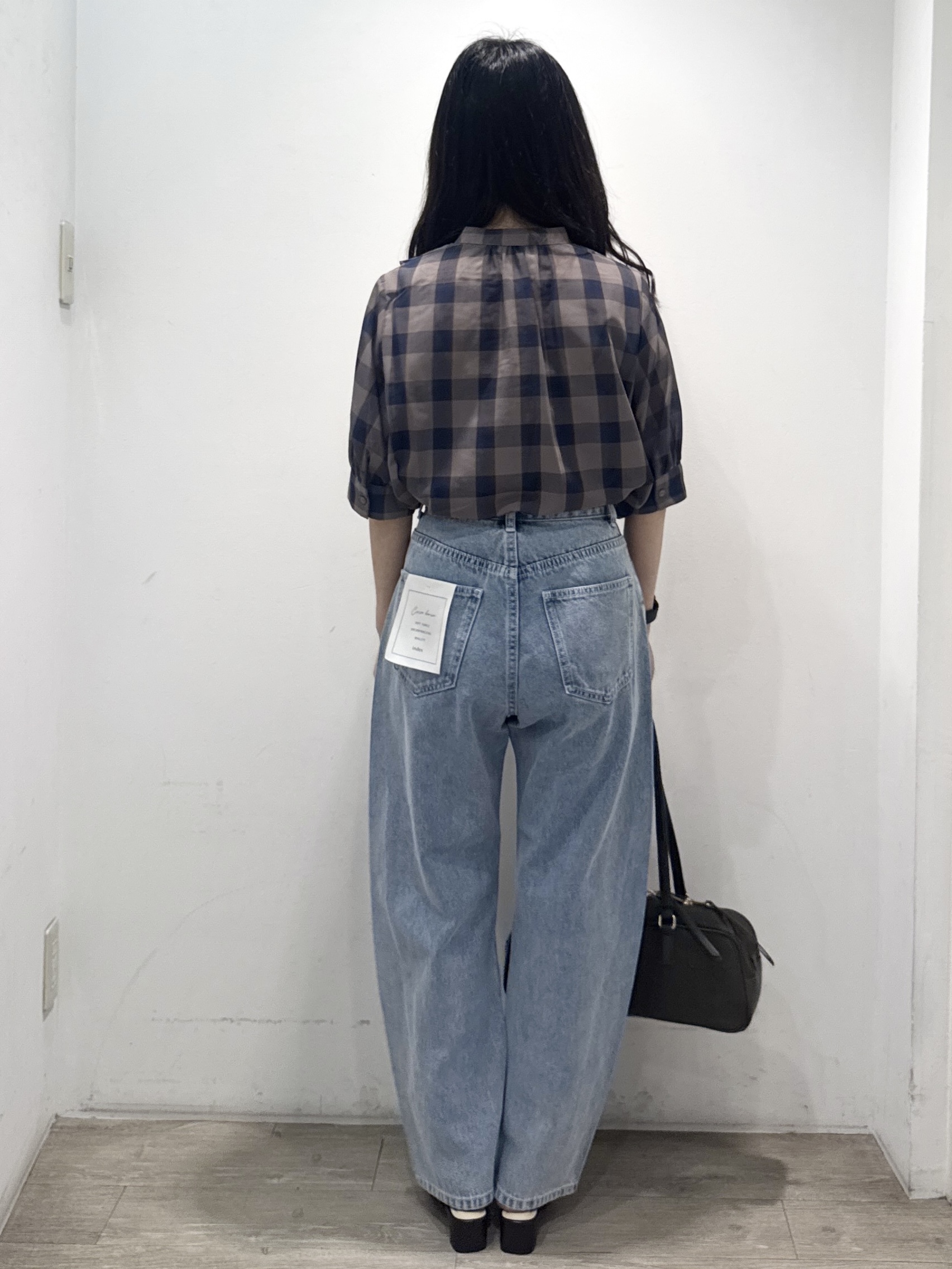 yuicciさんの「OPAQUE.CLIP｜【高通気性】シアーチェックフリルブラウス《洗濯機OK／イージーアイロン》」を使ったコーディネート