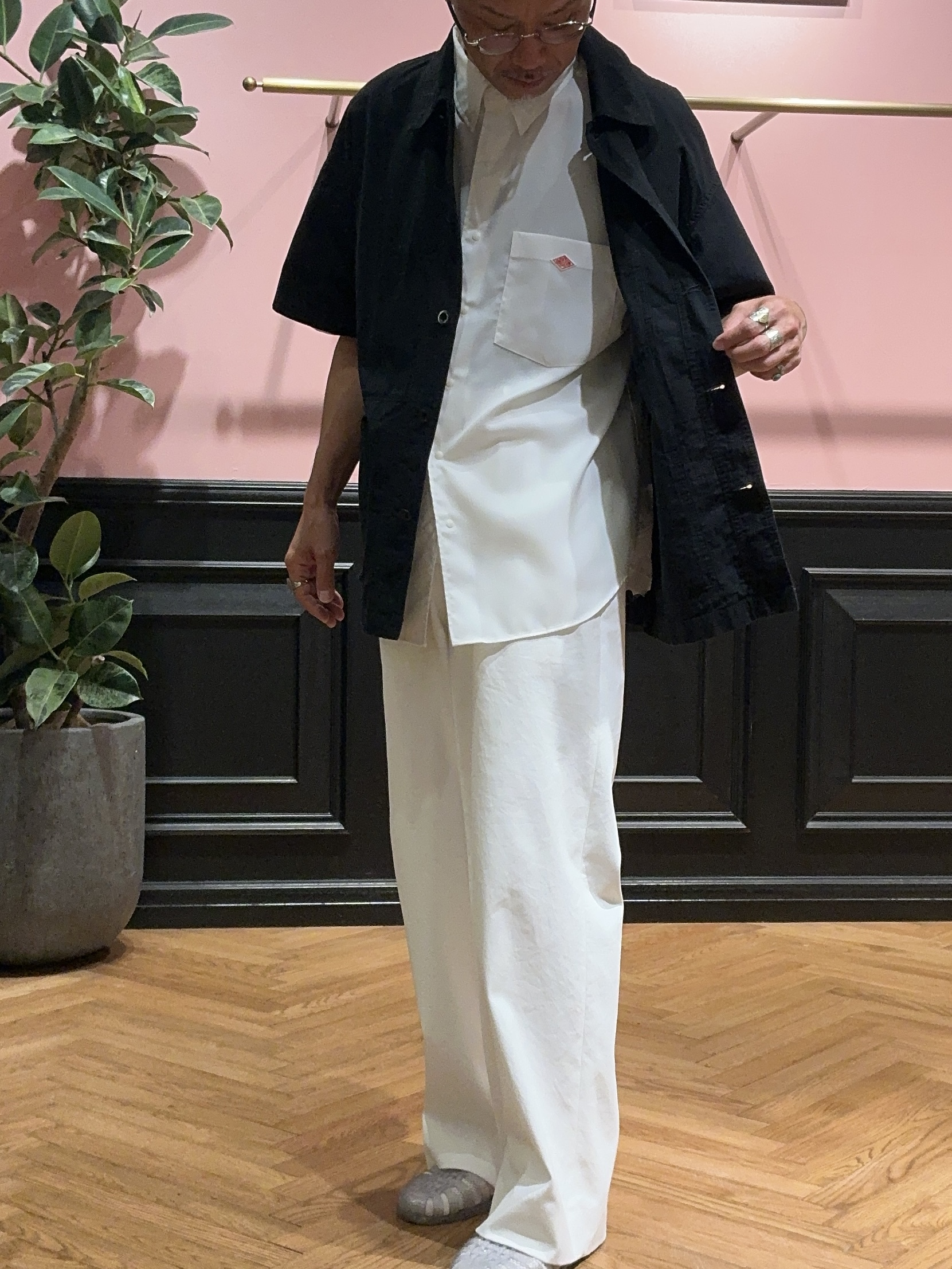 torigoeさんの「DRESSTERIOR｜DANTON（ダントン）ドットボタン ボタンダウンシャツ ショートスリーブ」を使ったコーディネート