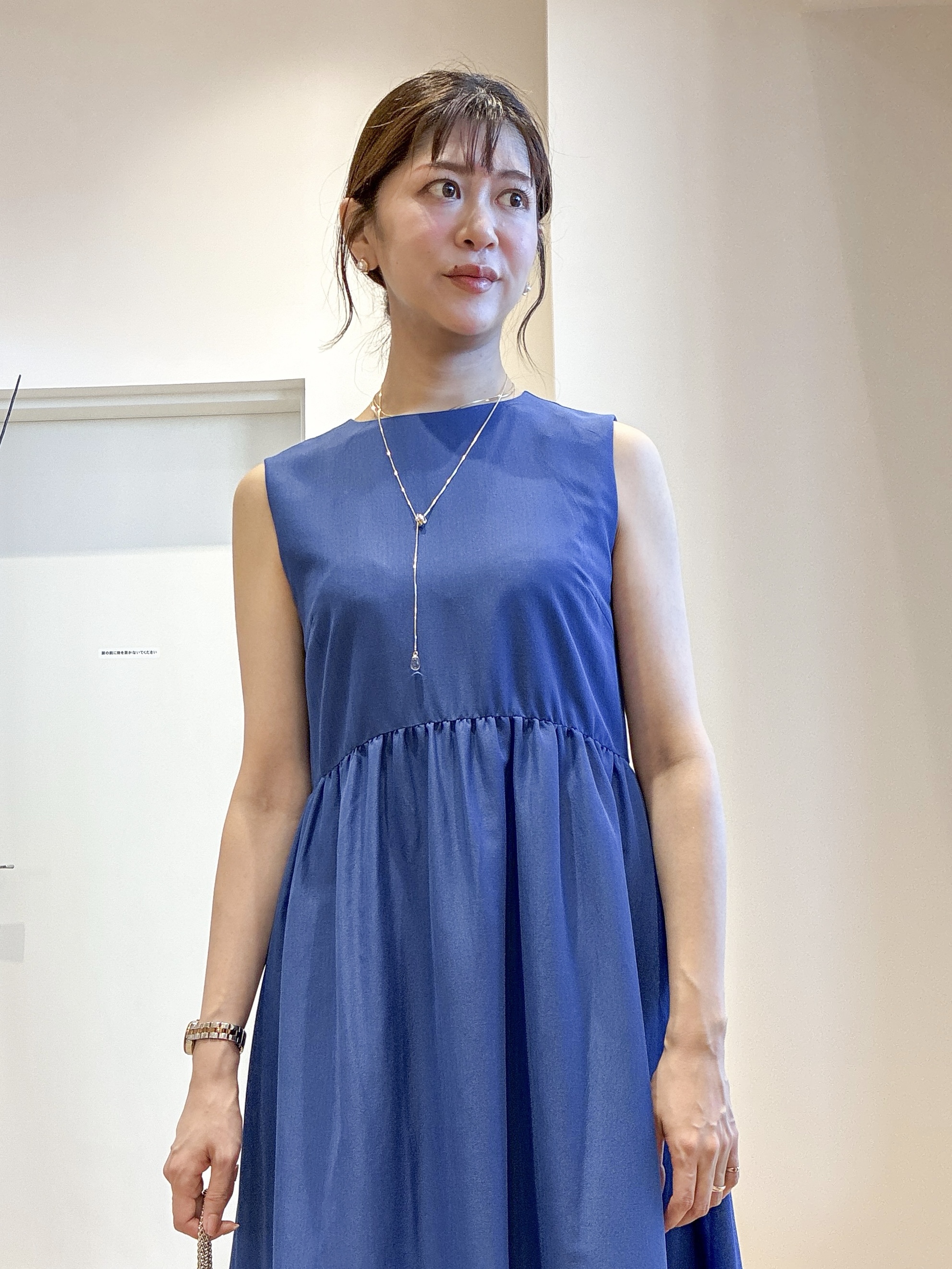 もんちゃんさんの「OPAQUE.CLIP｜【接触冷感】麻混シアーノースリーブワンピース《洗濯機OK》」を使ったコーディネート