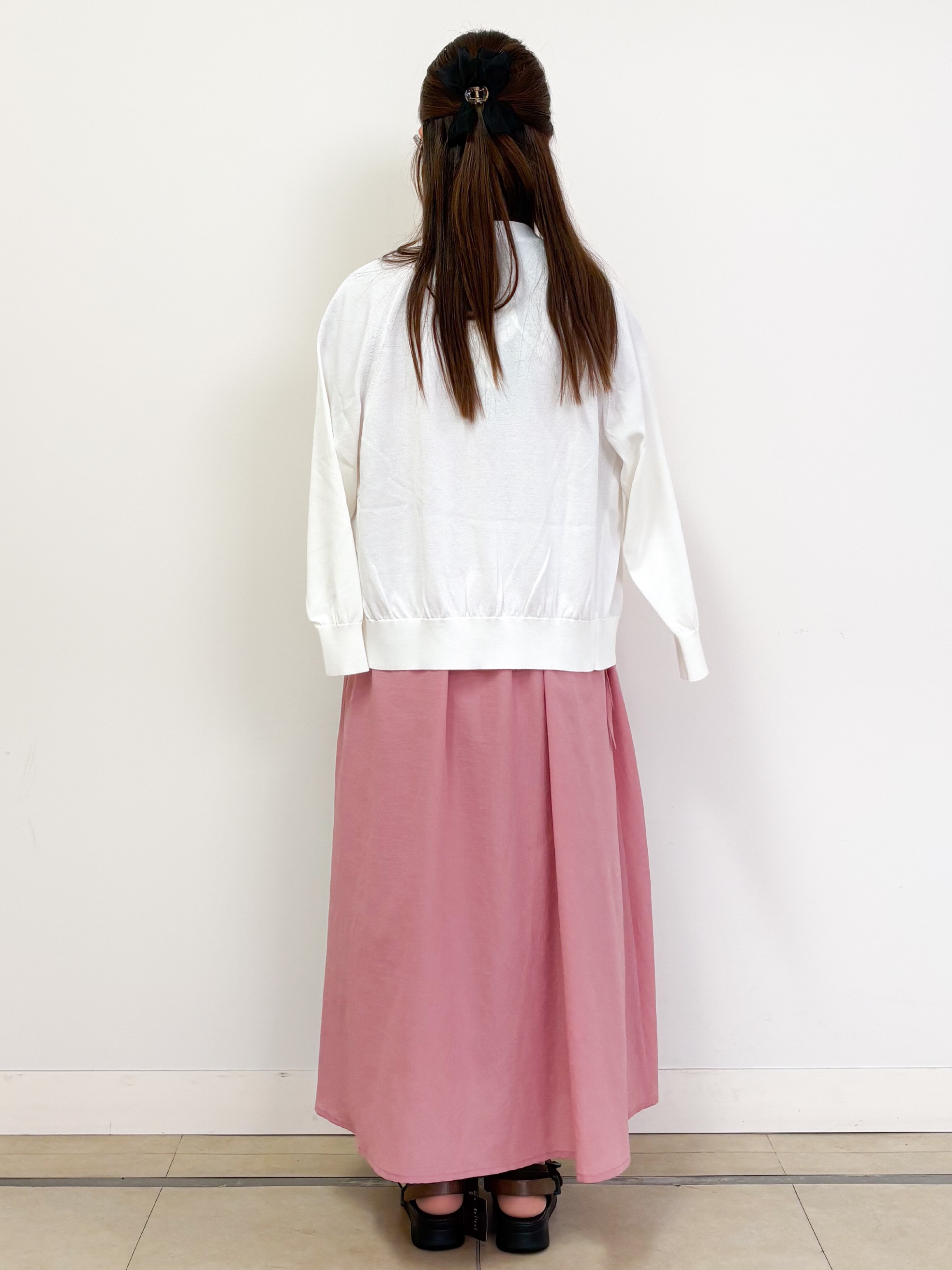 ハルさんの「Reflect｜【通気性あり／涼しい／マシンウォッシャブル】フロントボタンワンピース」を使ったコーディネート