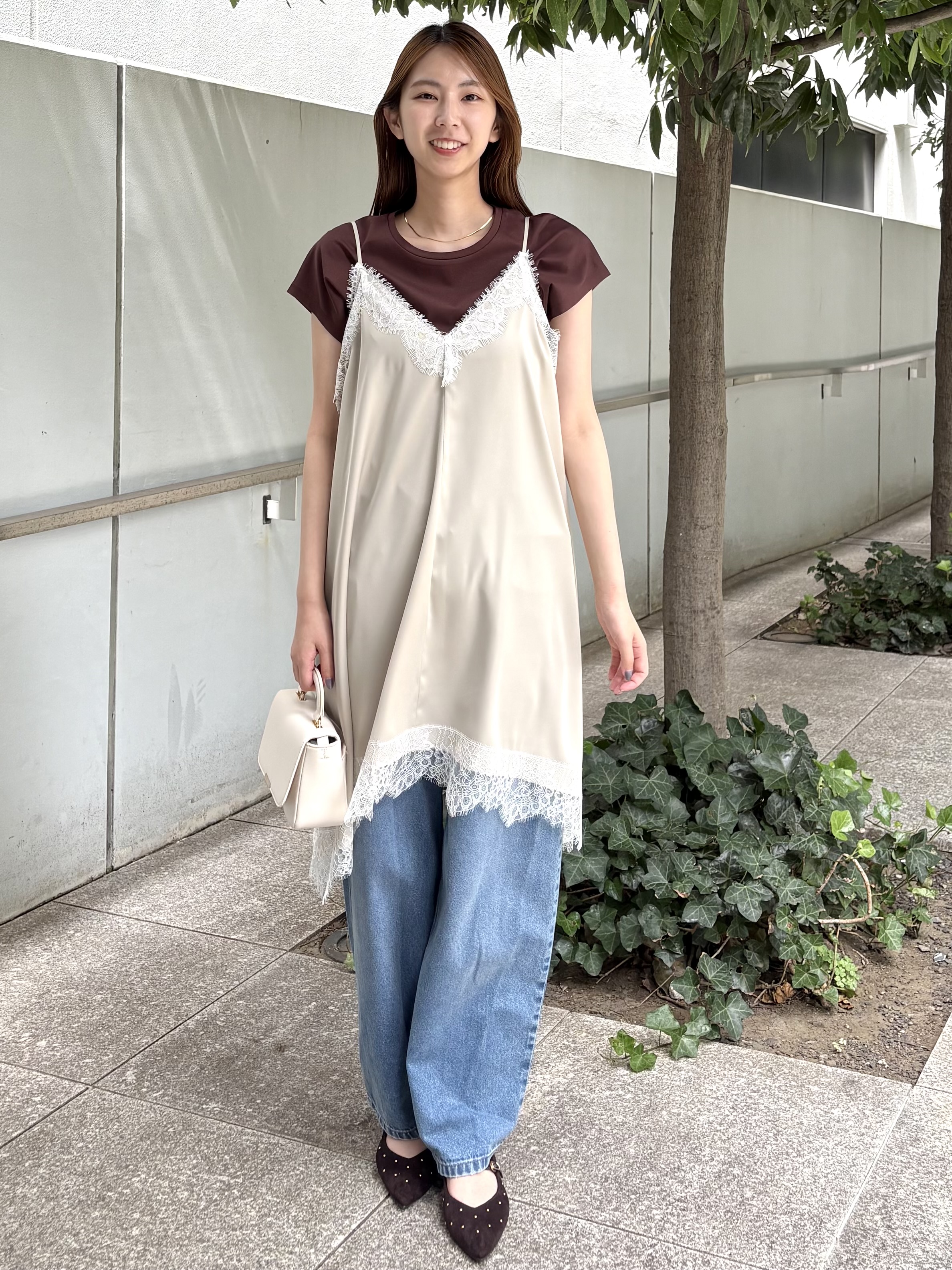 めぐさんの「OPAQUE.CLIP｜サテンレース キャミワンピース【洗濯機OK】」を使ったコーディネート