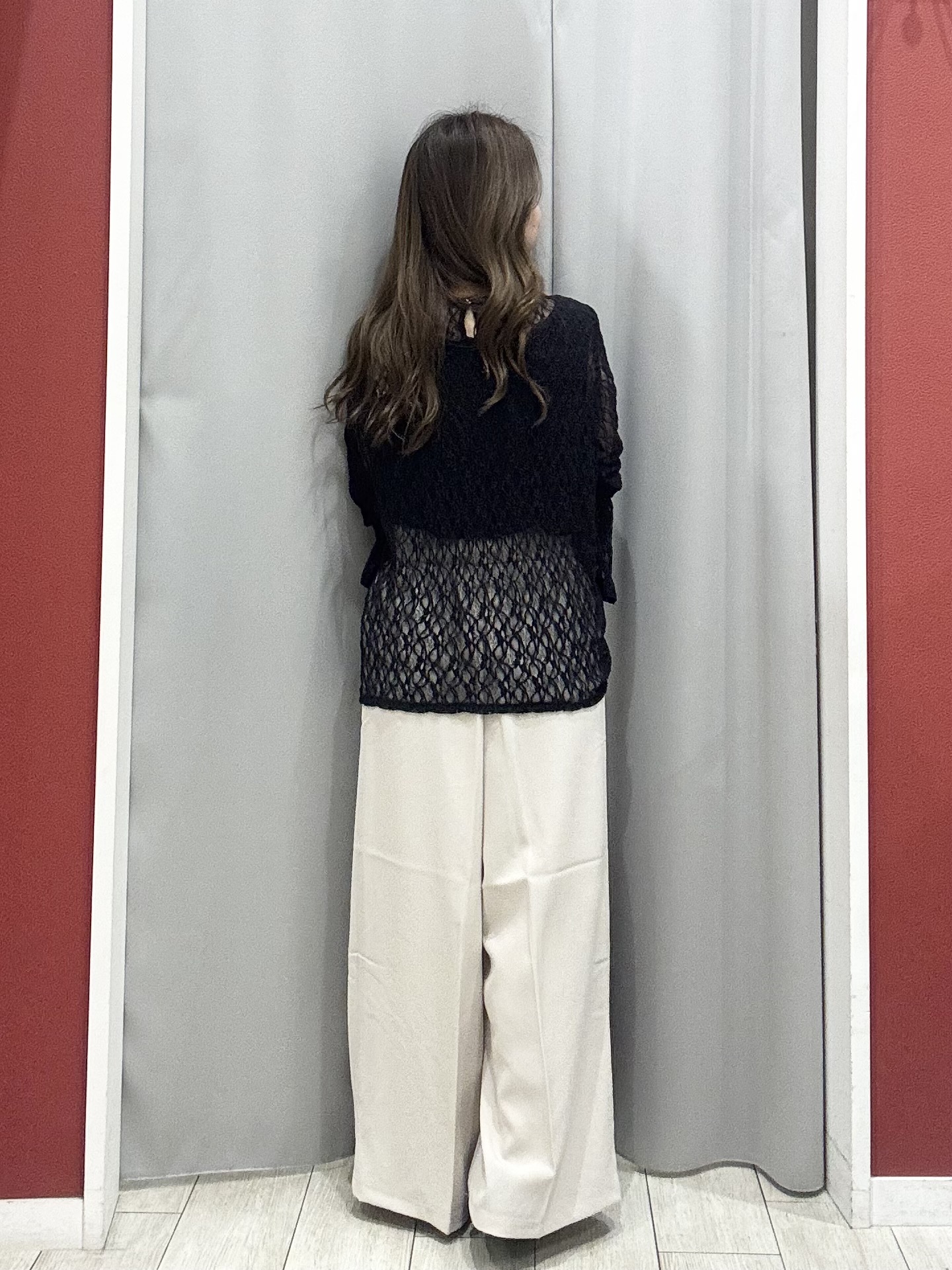 shioさんの「SHOO･LA･RUE｜レースで華やかに映える 旬な透け感の レースシャーリングトップス」を使ったコーディネート