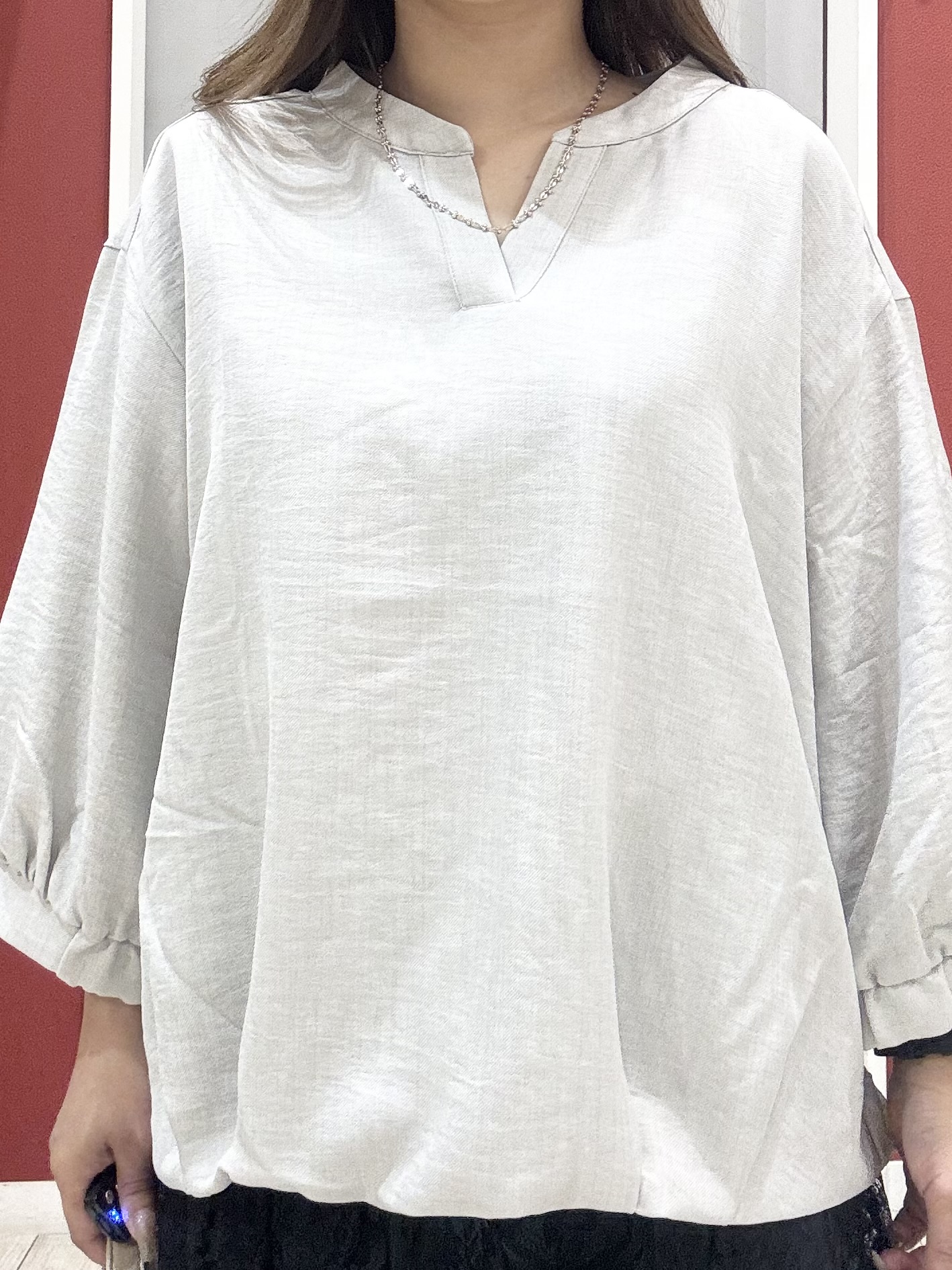 shioさんの「SHOO･LA･RUE｜【S-LL】裾レースで女性らしさをプラス レイヤード風 タックスキッパーブラウス」を使ったコーディネート