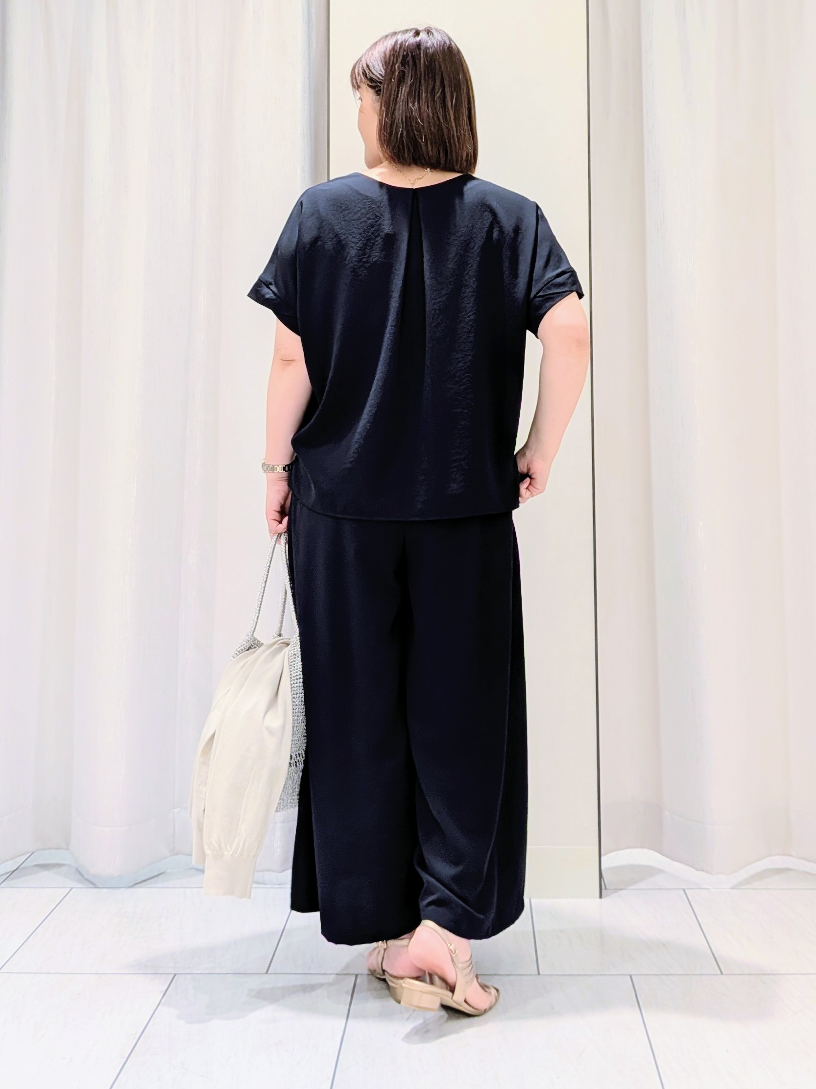 Onumaさんの「UNTITLED｜【9色展開/アンサンブル可】コットンクルーネックカーディガン」を使ったコーディネート