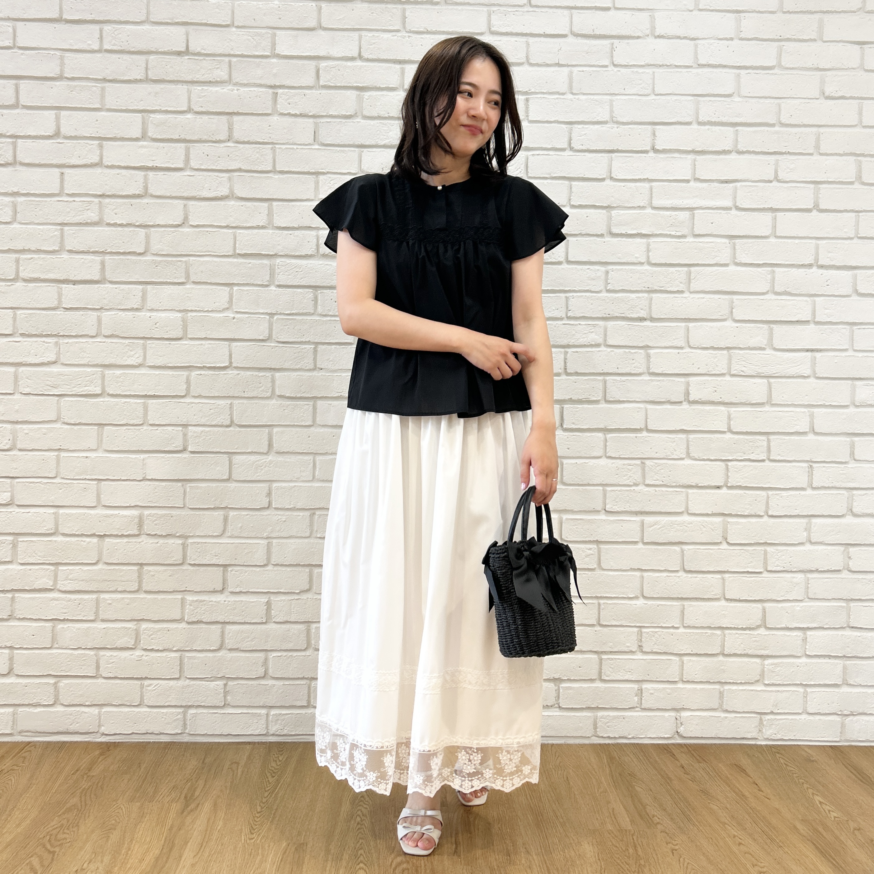 shinoさんの「Couture brooch｜レースハギブラウス」を使ったコーディネート