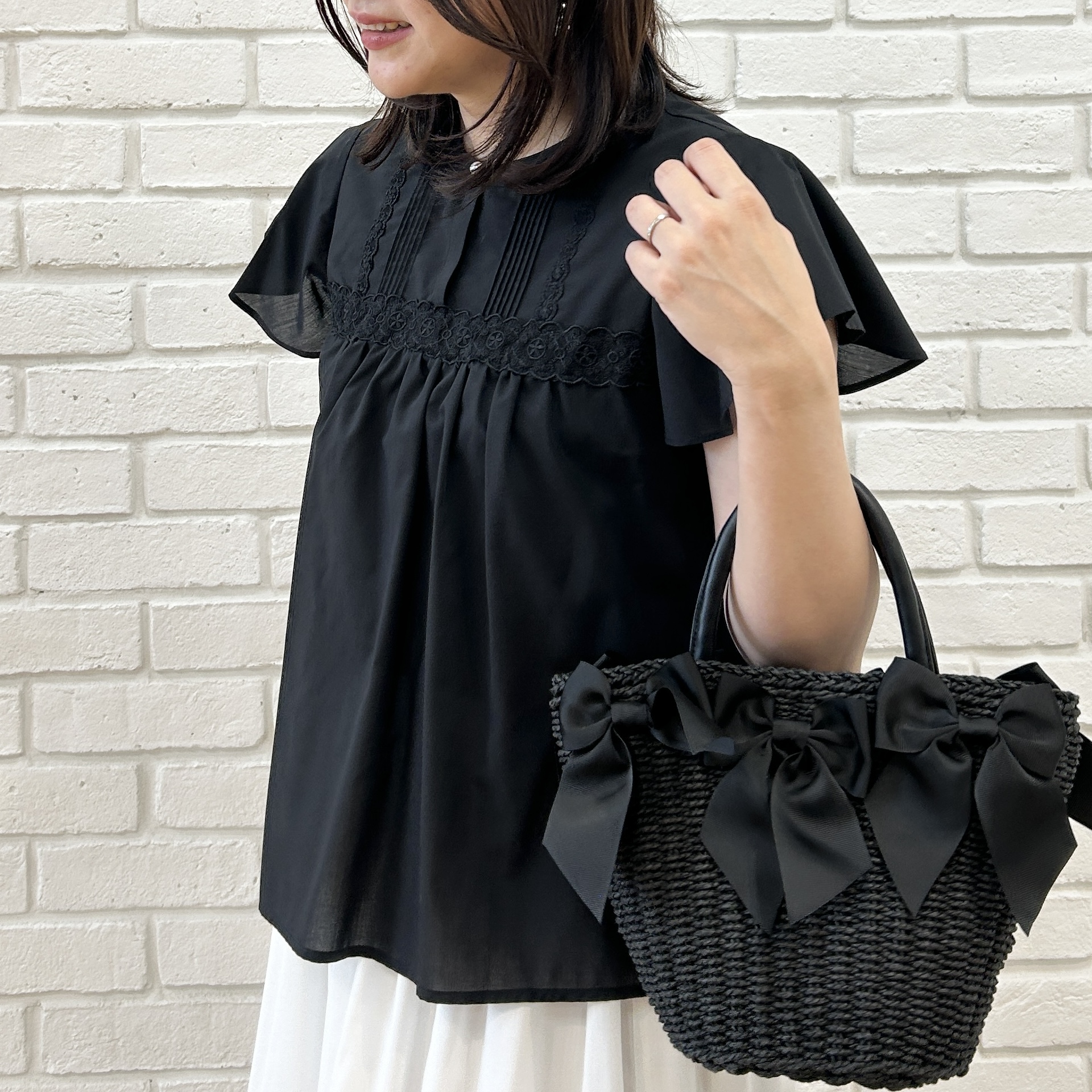shinoさんの「Couture brooch｜レースハギブラウス」を使ったコーディネート