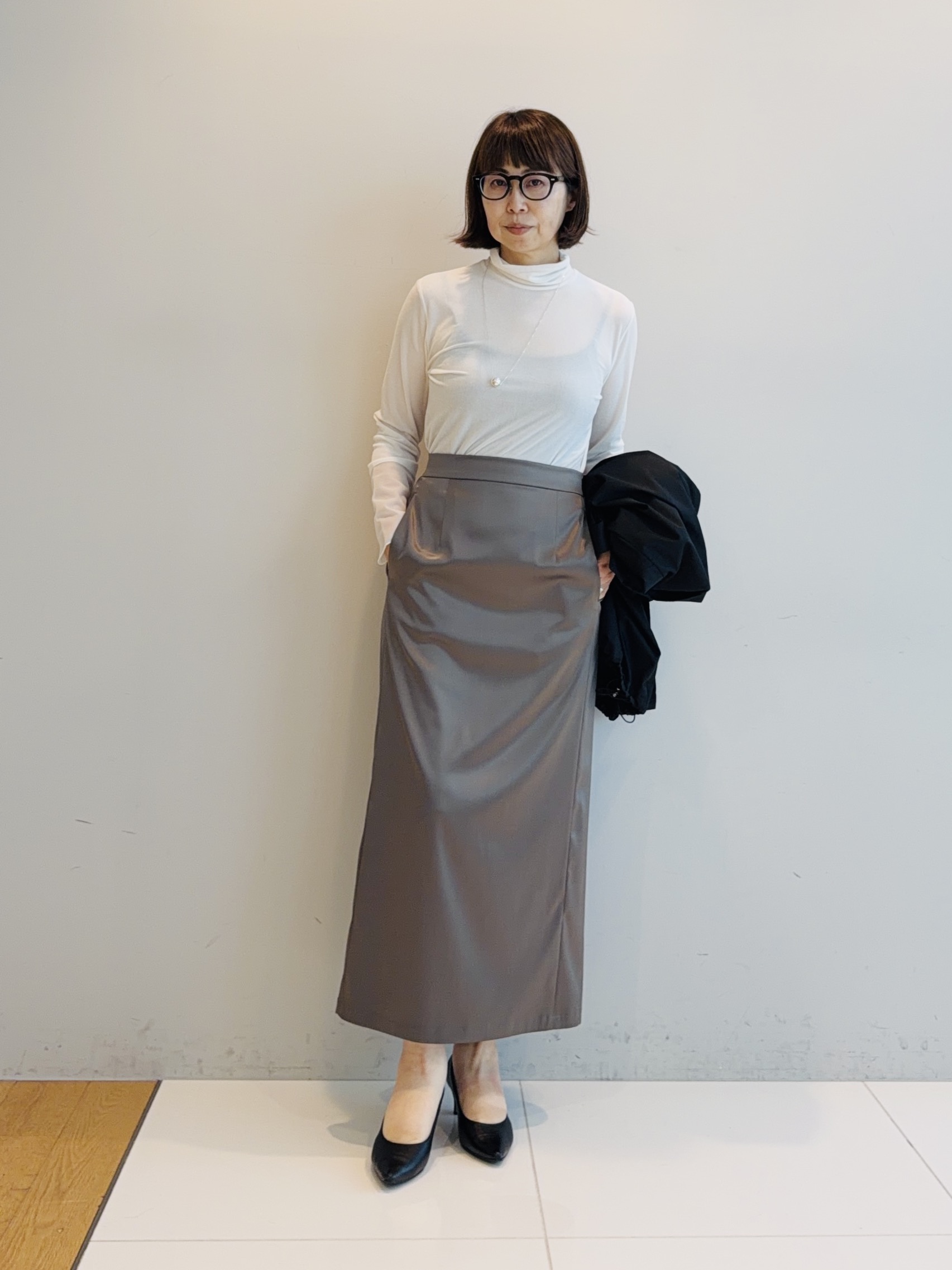 murayamaさんの「INDIVI｜【ラム革／美脚／通勤】レザーパンプス」を使ったコーディネート