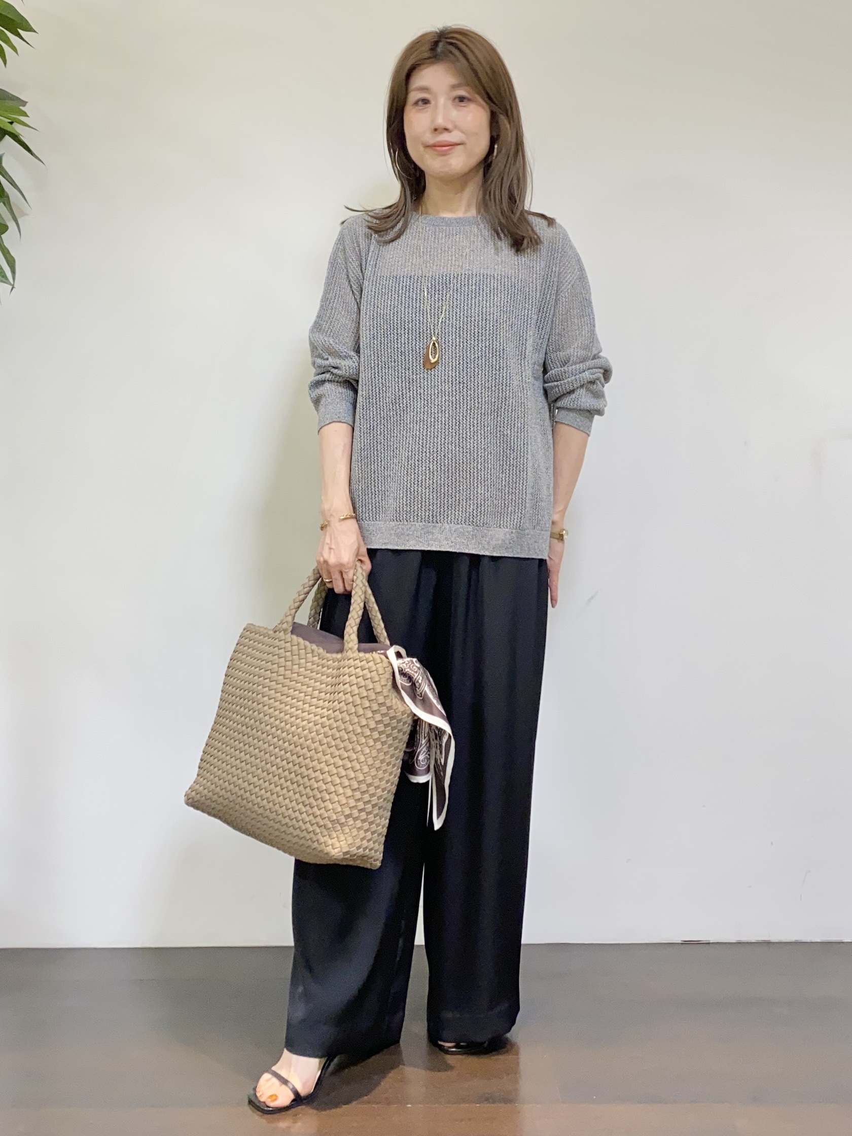 tomoさんの「UNTITLED｜シアーメッシュニット」を使ったコーディネート