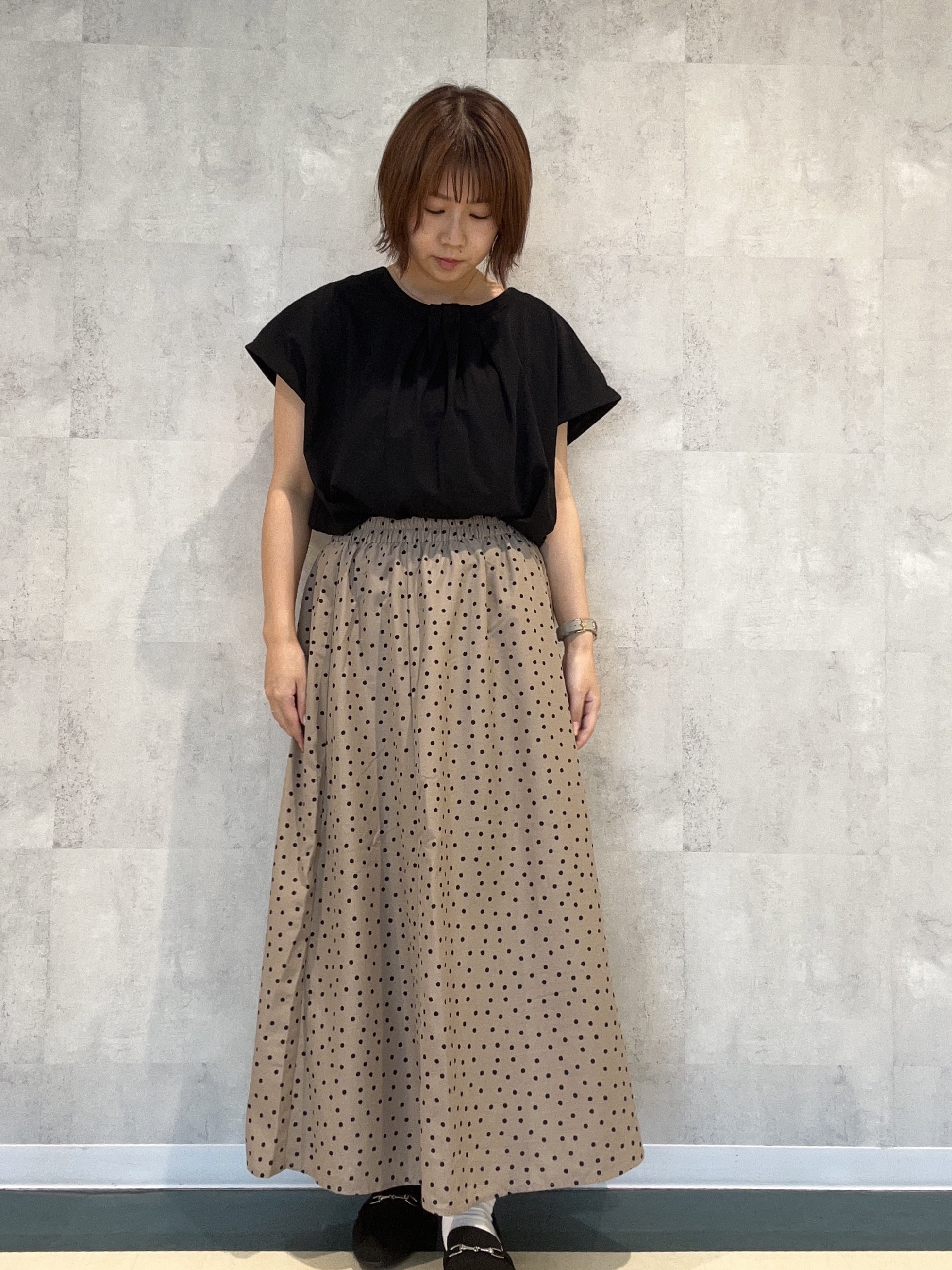 柳川　真帆さんの「SHOO･LA･RUE｜【ひんやり/前後2WAY/S-LL】楽に着られて好印象 やわらかトップス」を使ったコーディネート