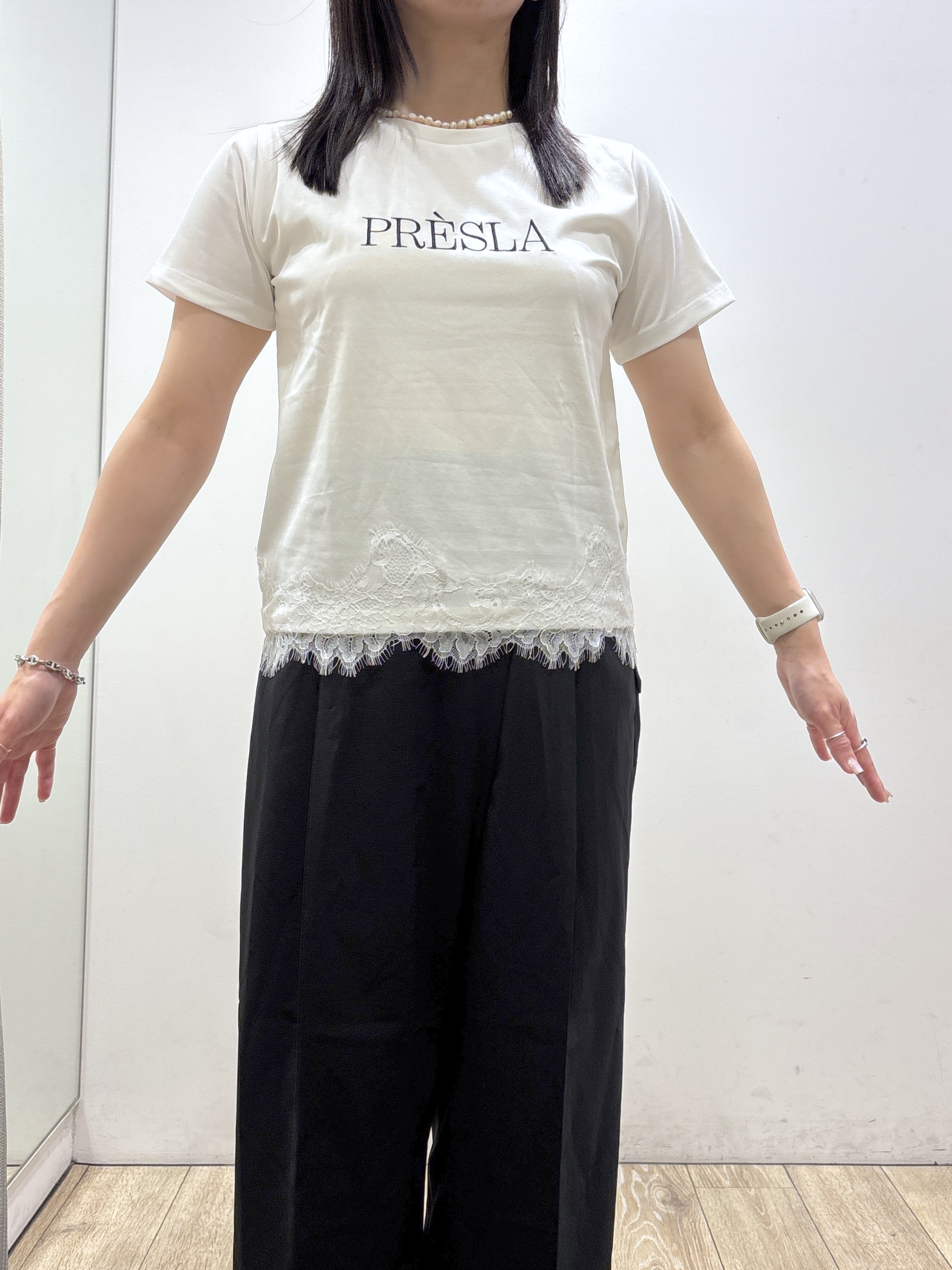 mameさんの「index｜【接触冷感／UVケア】裾レースロゴTシャツ《洗濯機OK／S-3L》」を使ったコーディネート