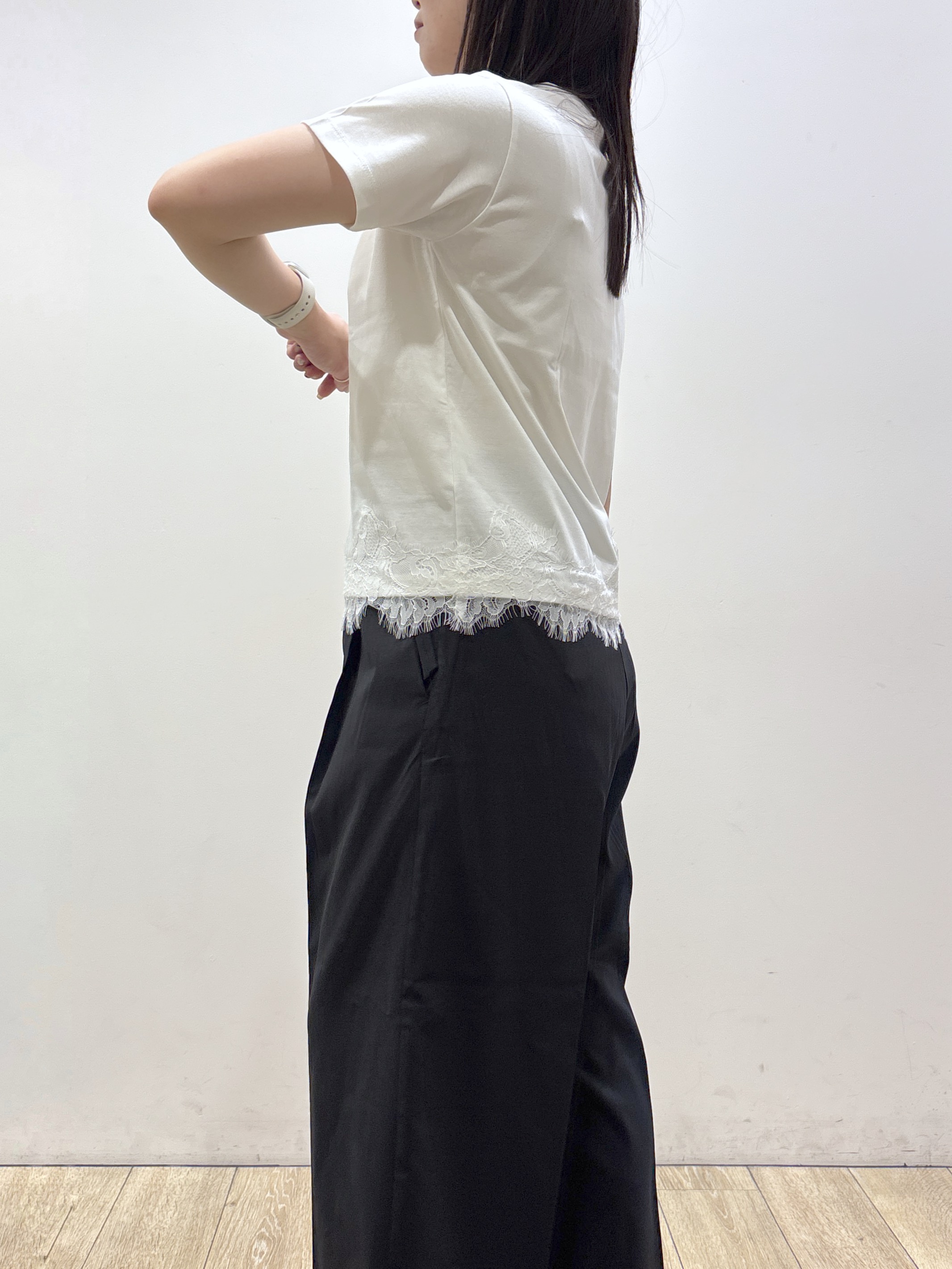 mameさんの「index｜【接触冷感／UVケア】裾レースロゴTシャツ《洗濯機OK／S-3L》」を使ったコーディネート