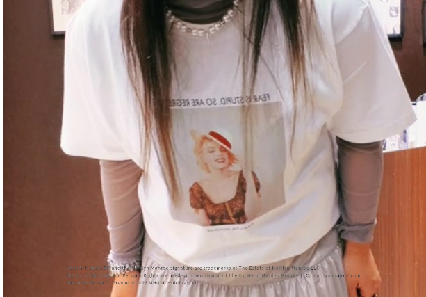 735さんの「TAKEO KIKUCHI｜【別注】マリリン・モンロー/フォトTシャツ」を使ったコーディネート